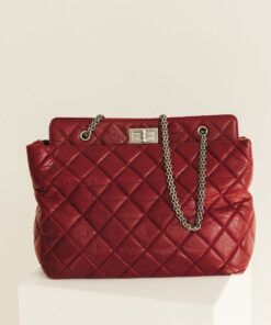 Alternative view of Chanel Red Quilted Shoulder bag With Chain Strap