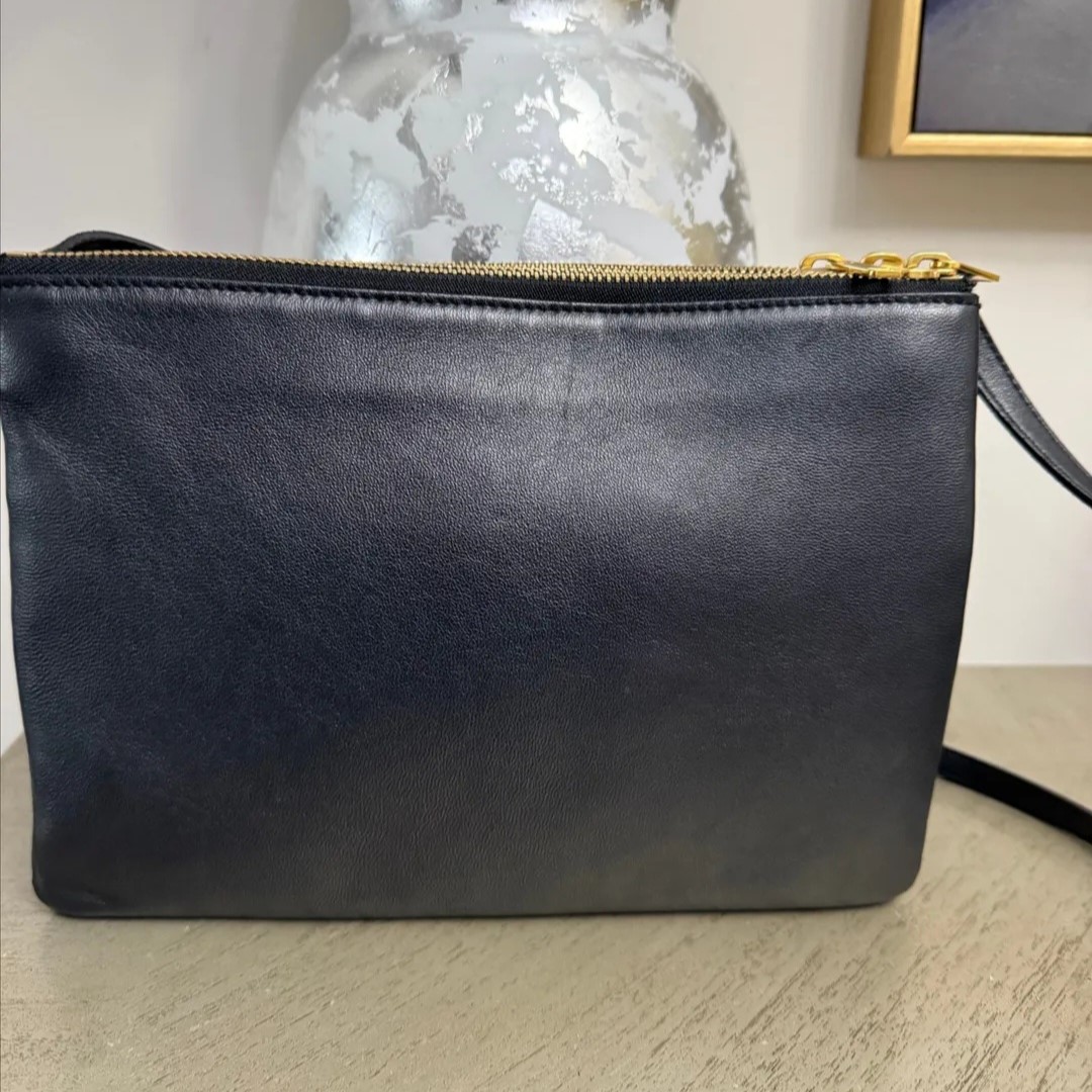 Celine Trio shoulder bag in black lambskin leather - Image 3