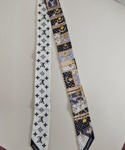 Louis Vuitton Bandeau BB Let's Go Scarf (Model M76442)