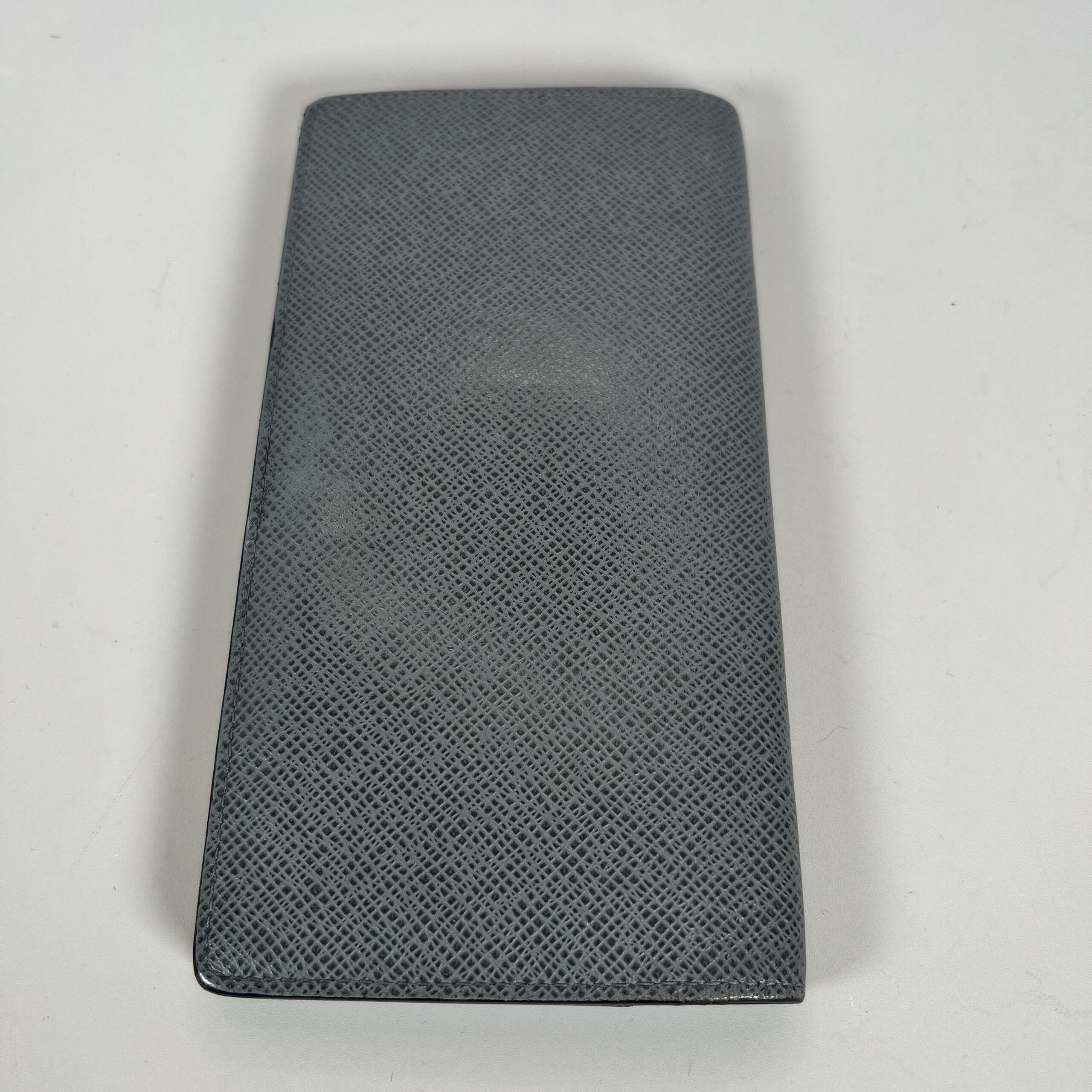 Louis Vuitton Taiga Leather Long Bifold Wallet in Grey