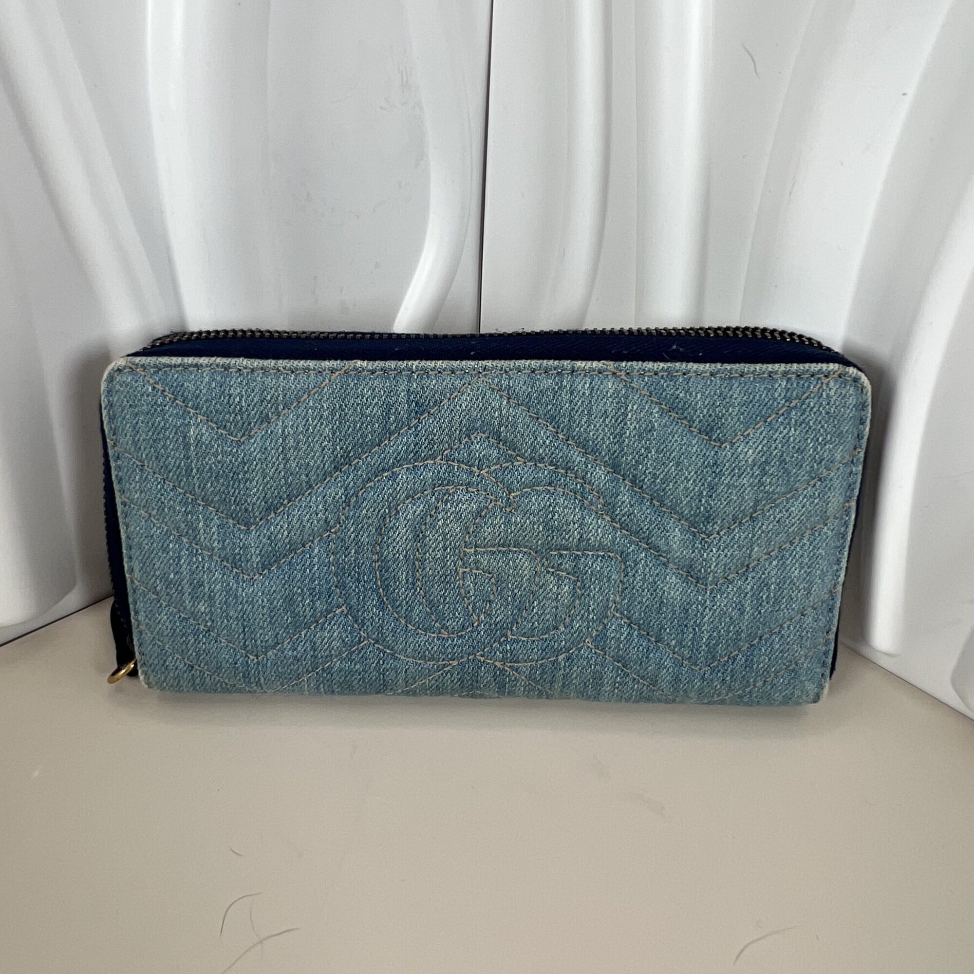 Gucci Denim Matelassé Floral Embroidered GG Marmont Zip Around Long Wallet - Limited Edition - Image 3