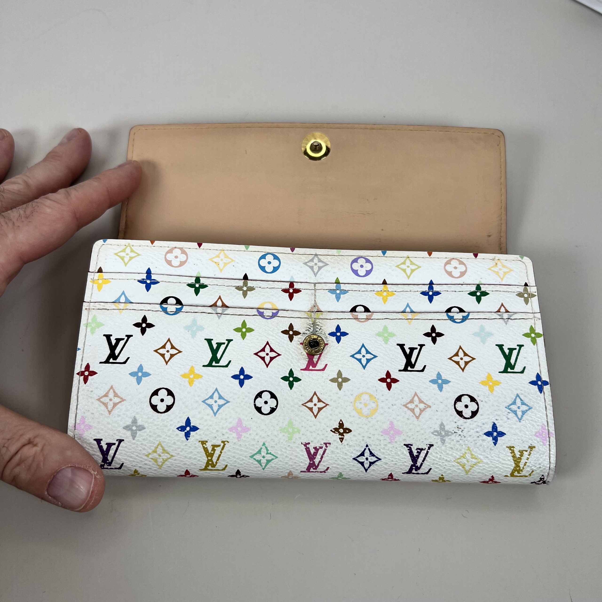 Louis Vuitton White Monogram Multicolore Sarah Wallet - Image 3