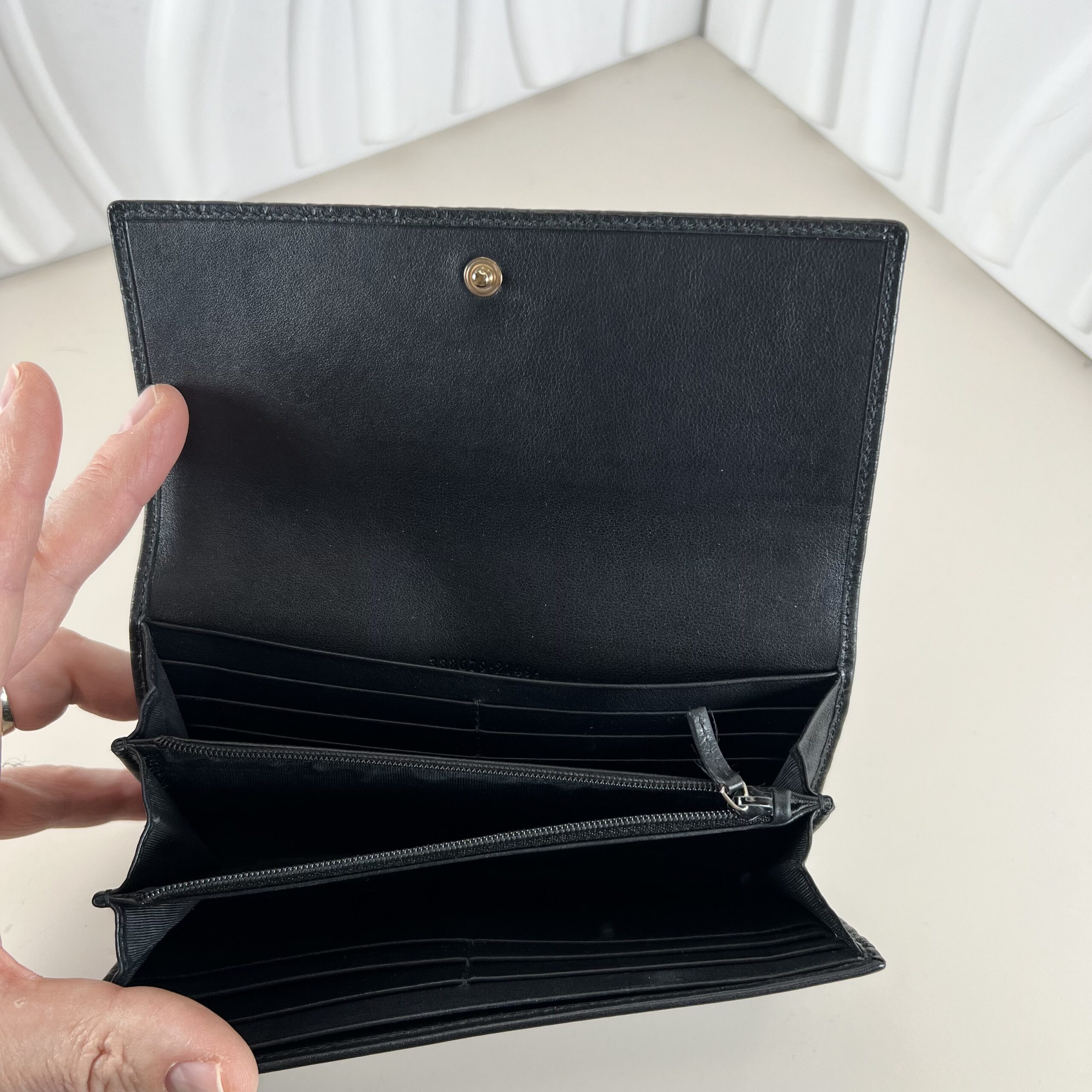 Gucci Black Guccissima Leather Bow Flap Continental Wallet - Image 3