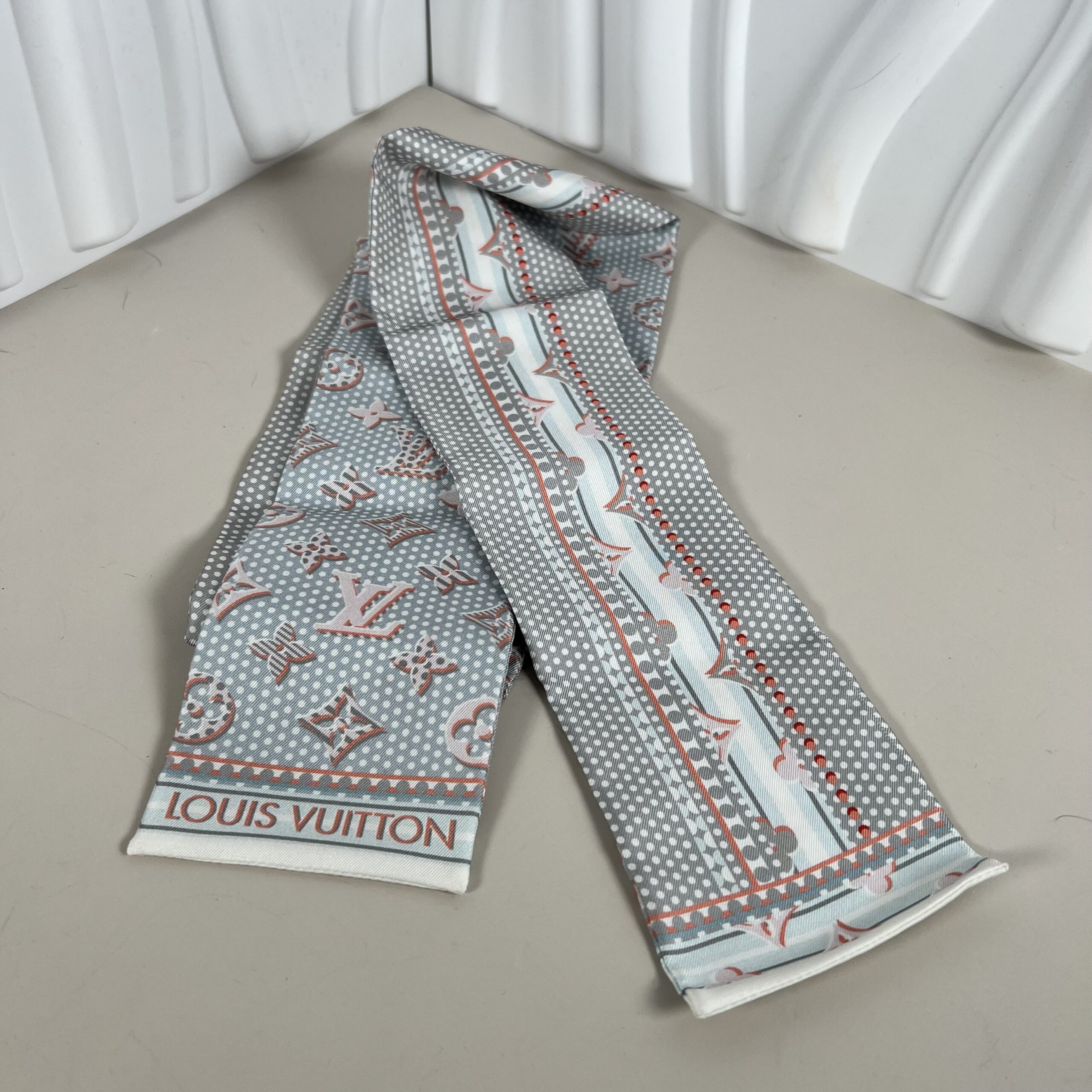 Louis Vuitton Silk Monodots Bandeau - Image 2