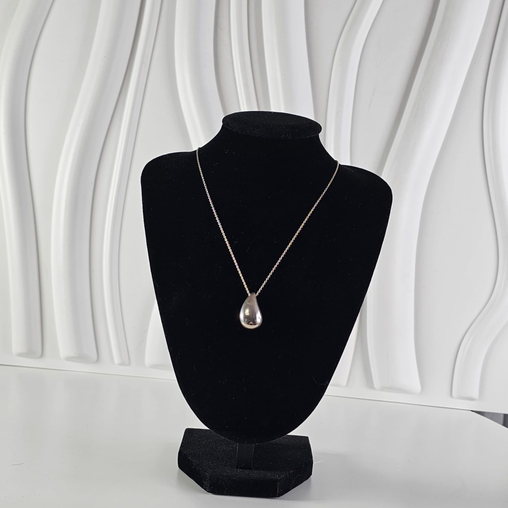 Tiffany & Co. Elsa Peretti Teardrop Necklace