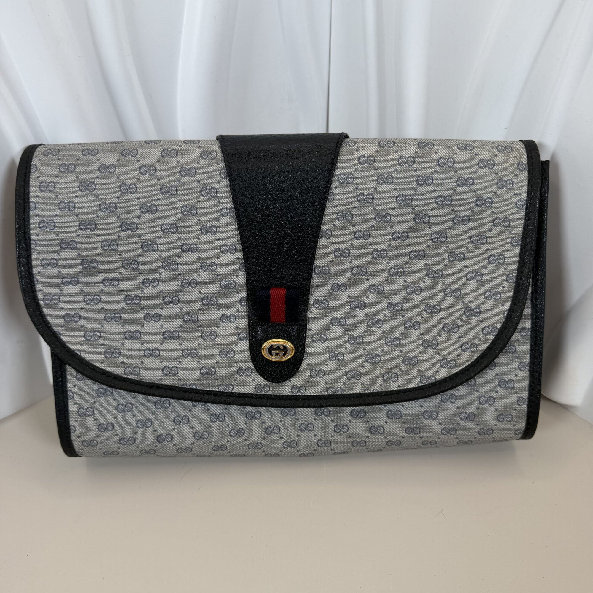 Gucci Micro GG Supreme Sherry Line Clutch Bag