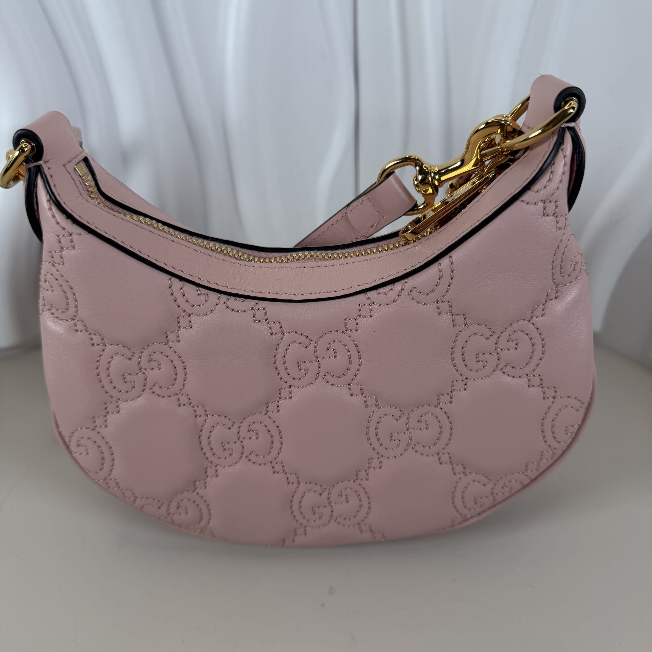 Gucci mini GG Matelassé shoulder bag in a light pink hue - Image 7