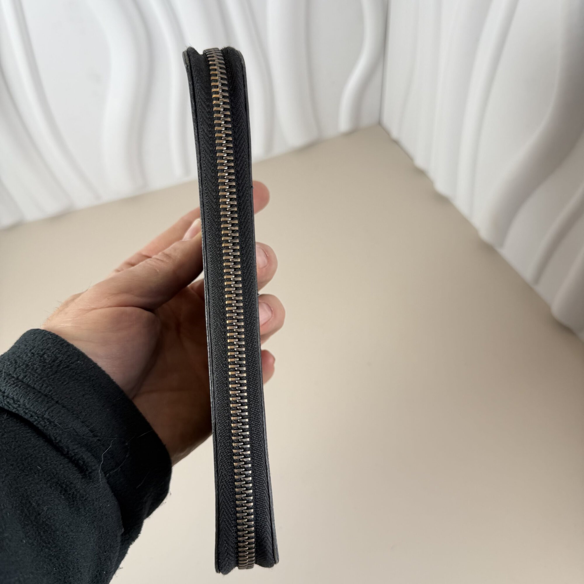 Louis Vuitton Zippy Vertical Wallet in Monogram Eclipse - Image 4