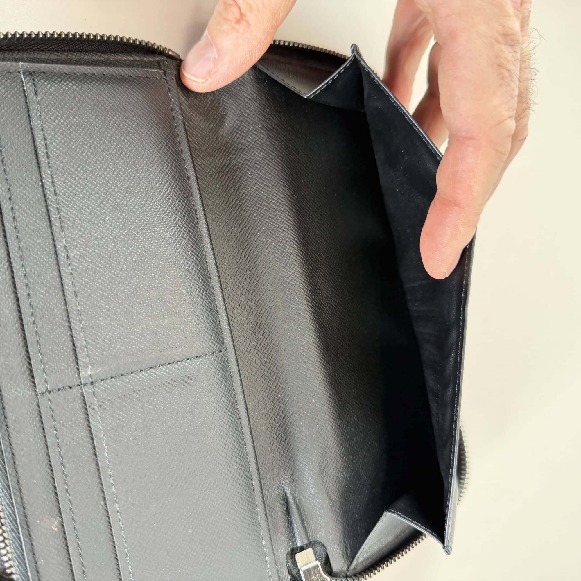Louis Vuitton Zippy Vertical Wallet in Monogram Eclipse - Image 9