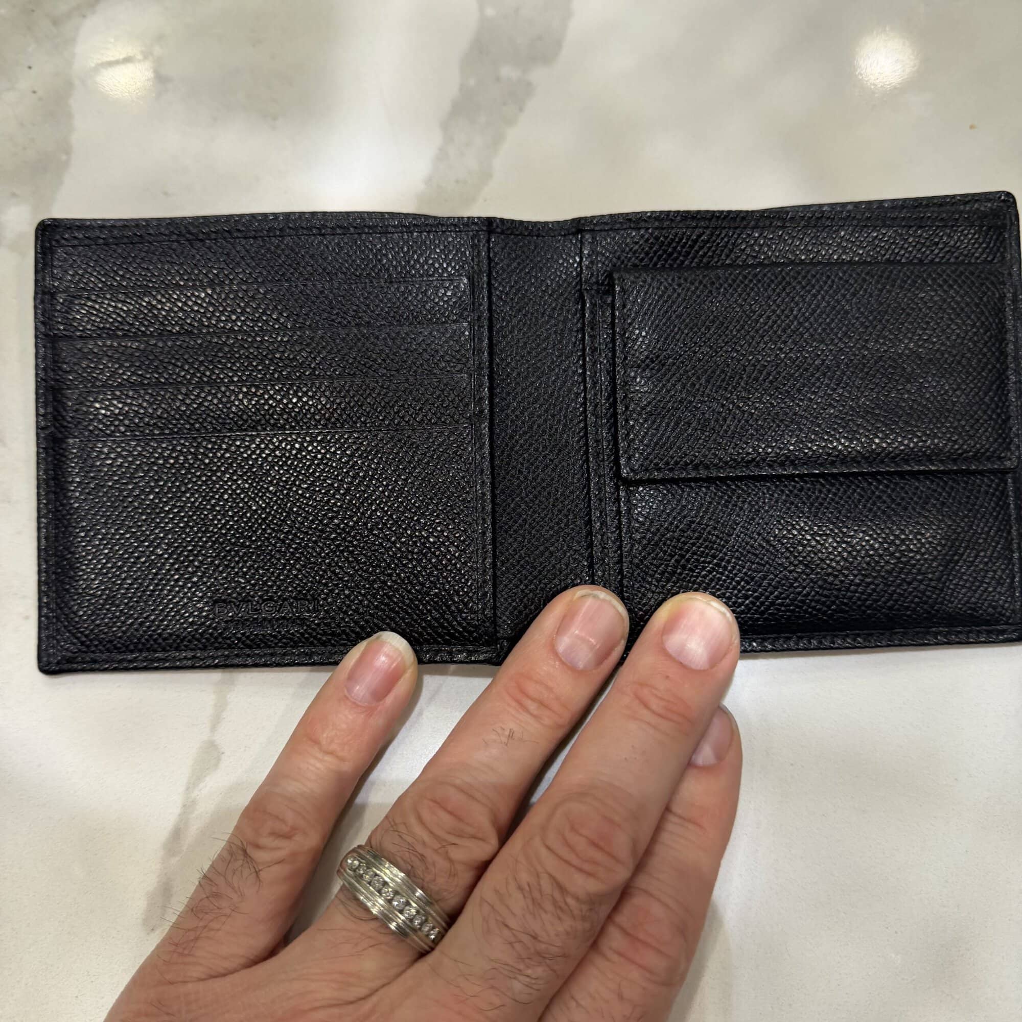 Bvlgari Bvlgari Man Black Grained Leather Bifold Wallet with Iconic Silver-Tone Ring Logo - Image 2