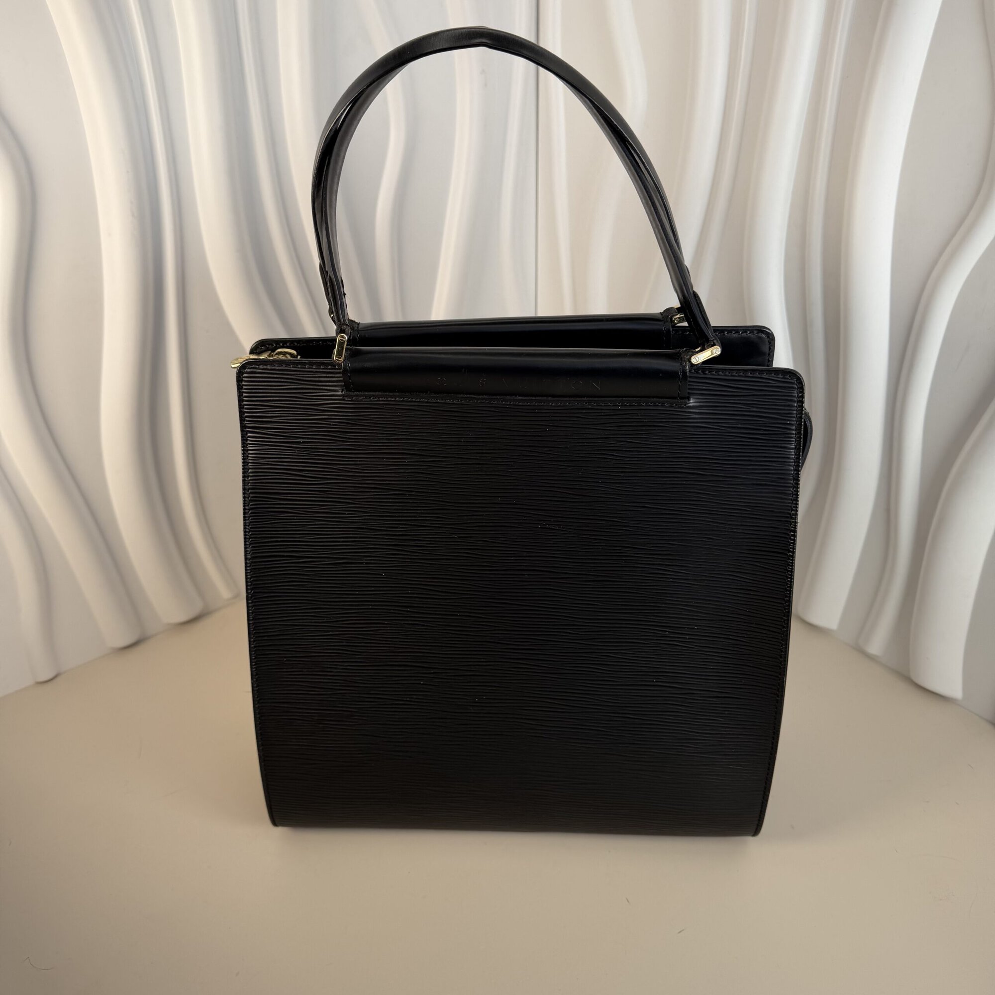 Louis Vuitton Figari MM Handbag – Black Epi Leather - Image 3
