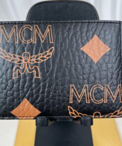 Alternative view of MCM Aren Maxi Visetos Card Case NWT