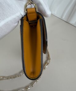 Gucci Zumi Small Shoulder Bag in Mustard Yellow - Image 4