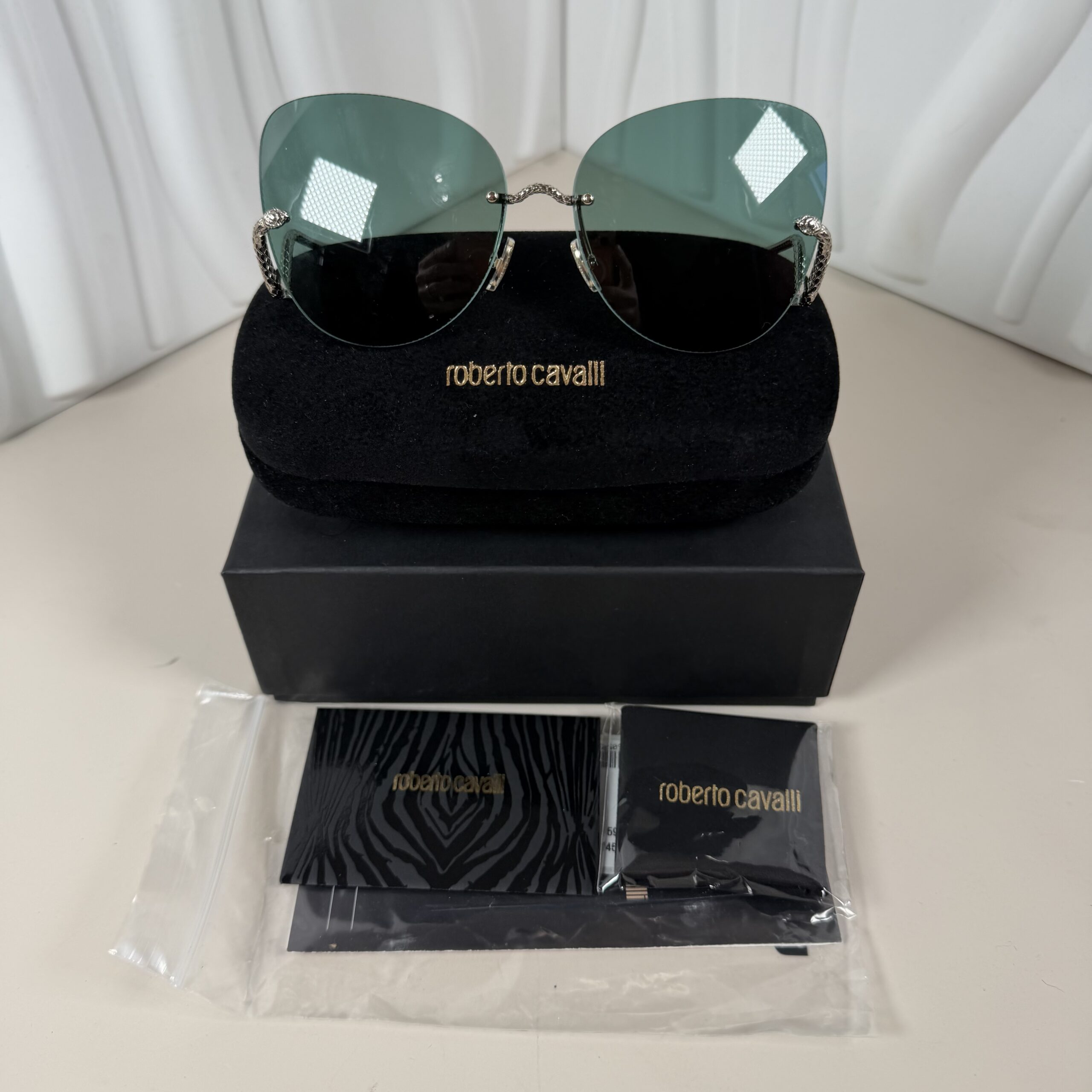 Roberto Cavalli SRC062 594Y Sunglasses NWT - Image 2