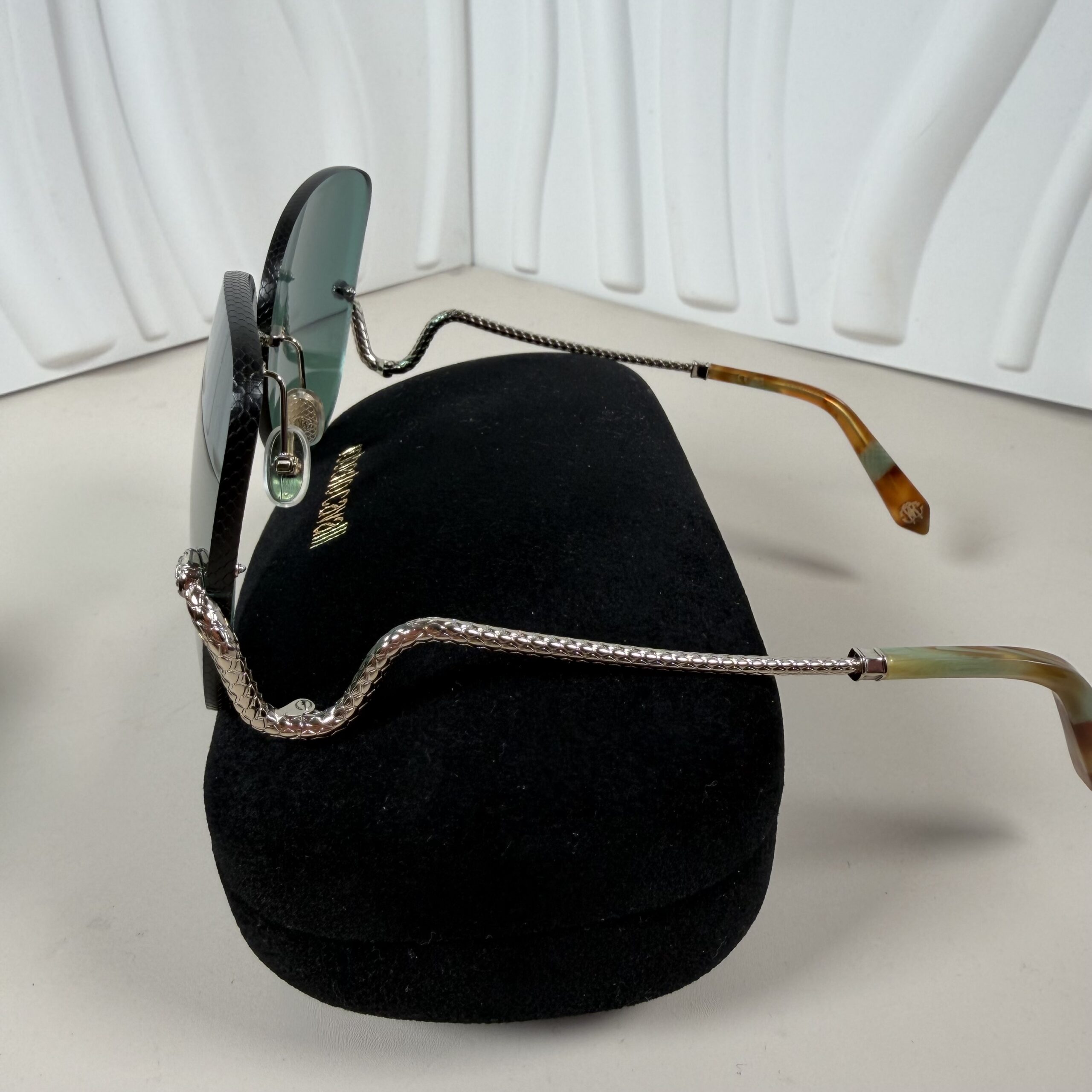 Roberto Cavalli SRC062 594Y Sunglasses NWT - Image 3