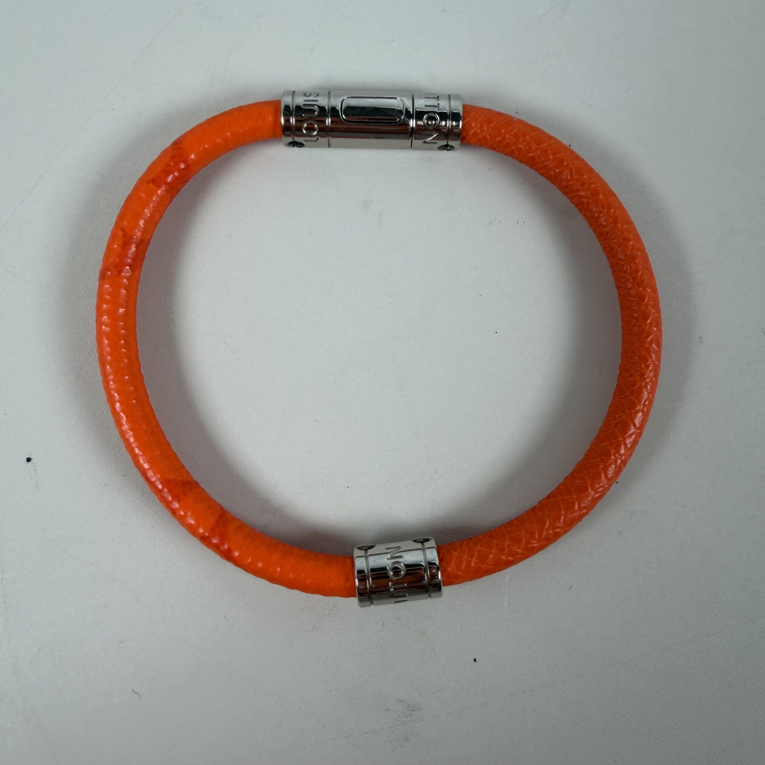Louis Vuitton Keep It Bracelet in Vibrant Volcano Orange size approx 6.75-7