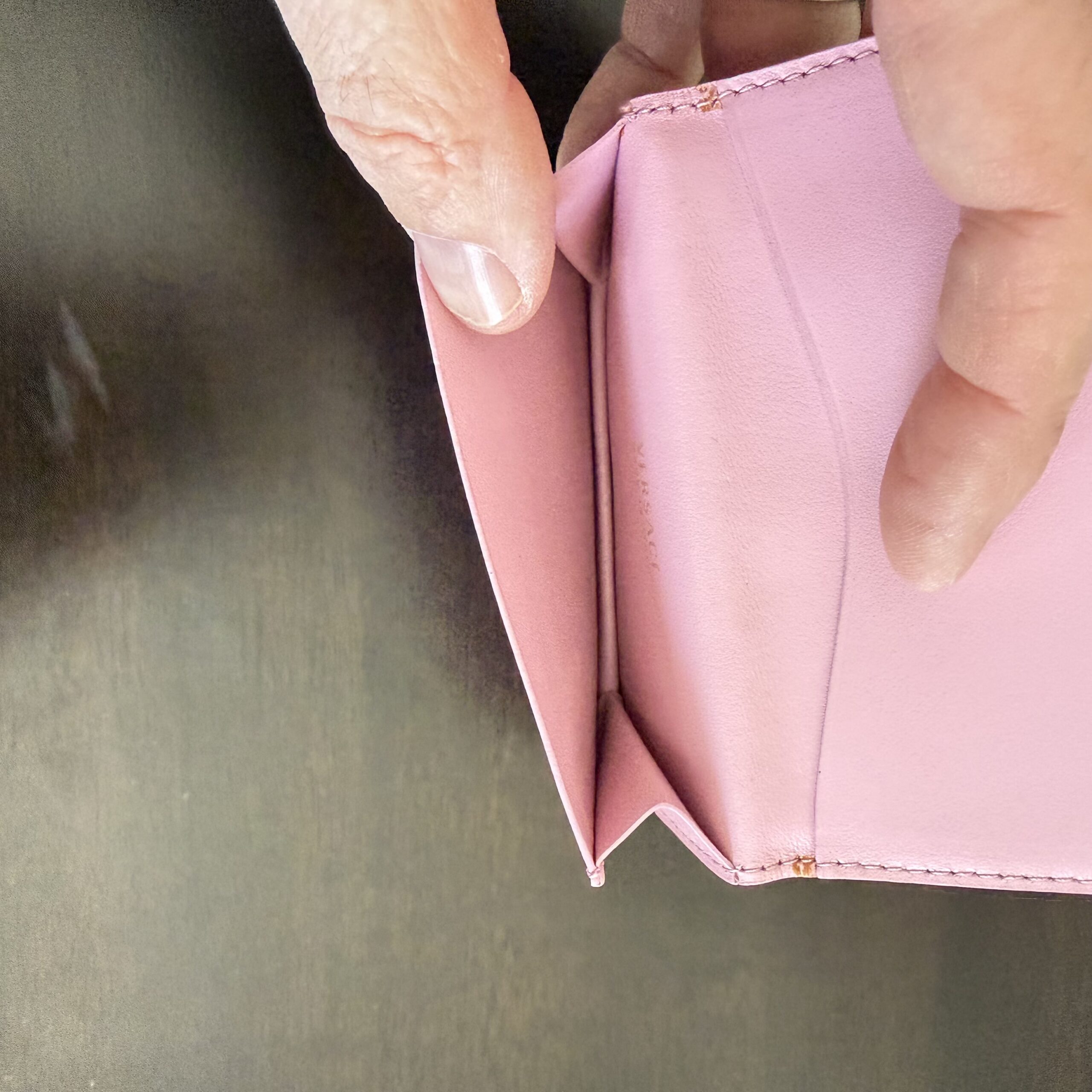 Versace La Medusa Leather Card Holder in a vibrant bubblegum pink - Image 8