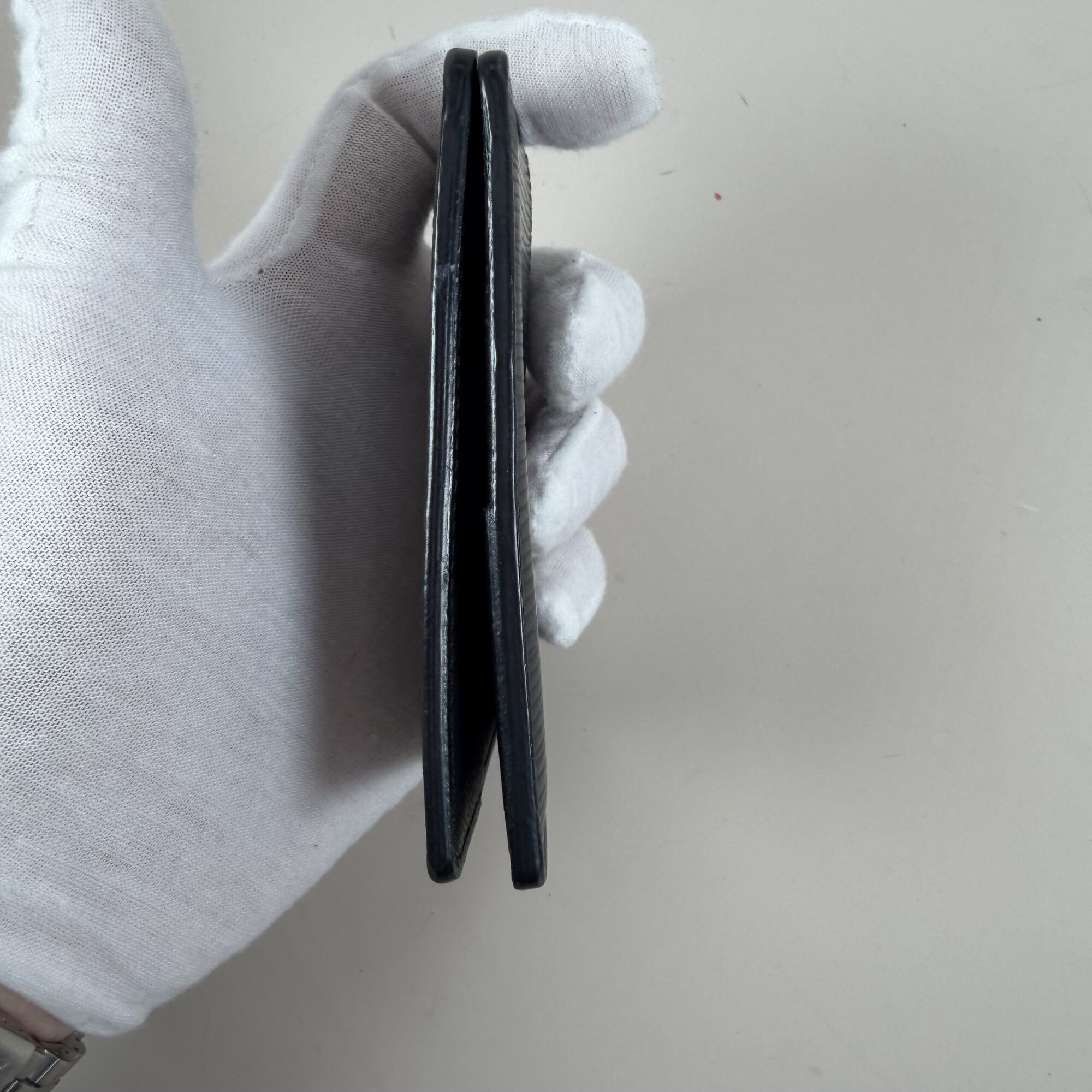 Louis Vuitton Pocket Organizer Wallet in Black Epi Leather - Image 4