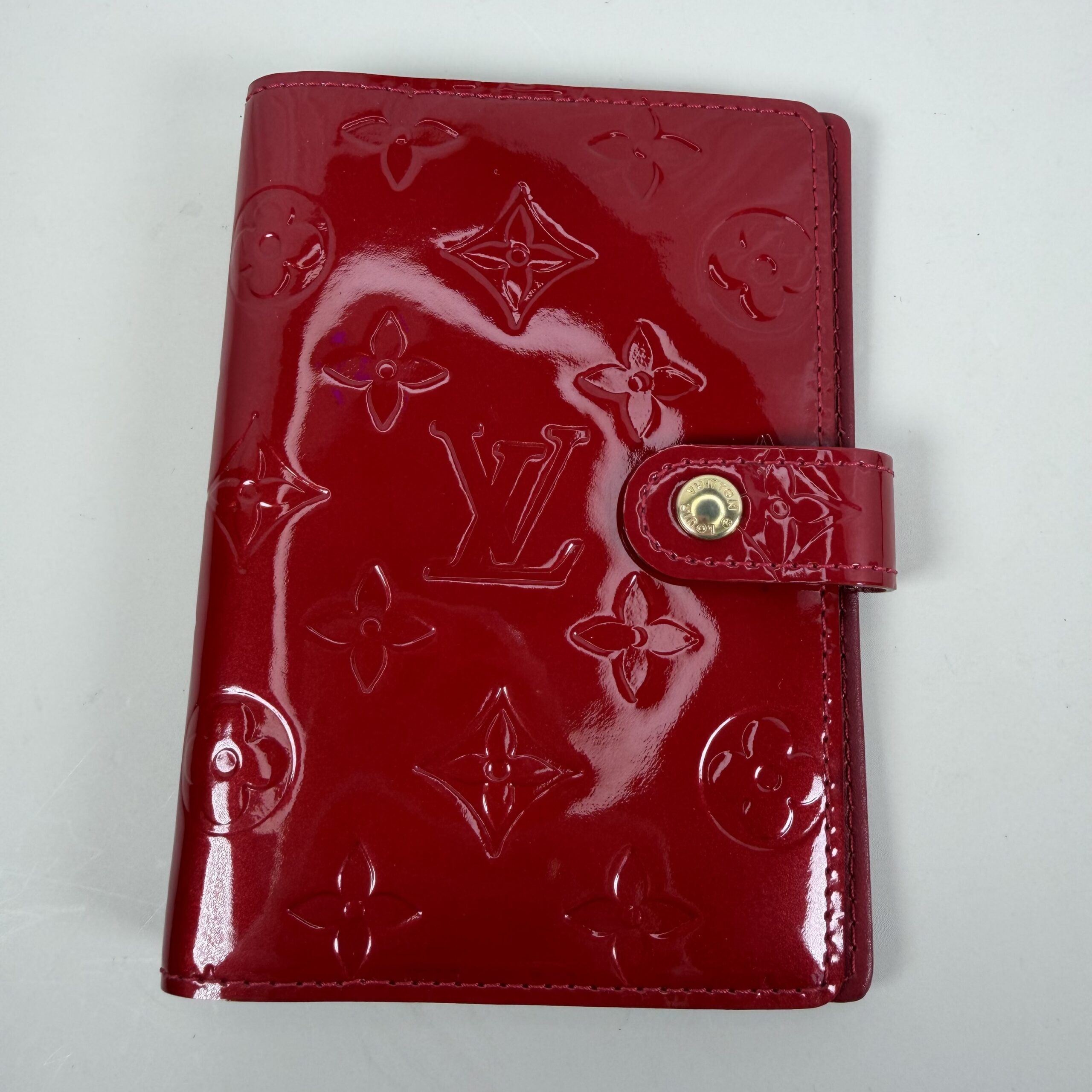 Louis Vuitton Monogram Vernis Agenda PM in the vibrant Pomme D'Amour (Apple of Love) shade