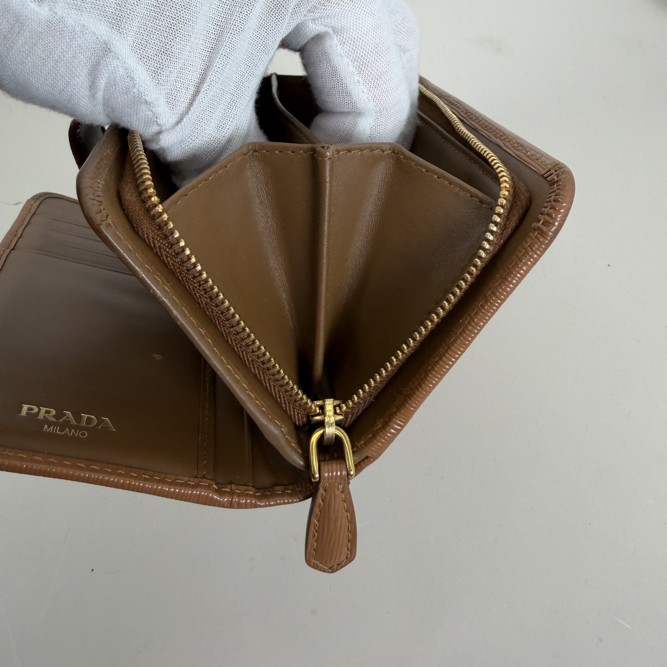 Prada Vitello Move Compact Zip-Around Wallet - Image 6