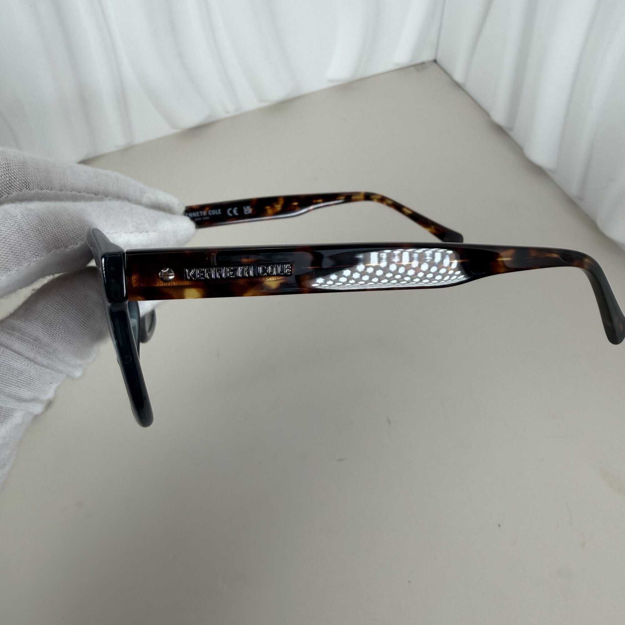 Kenneth Cole New York KC00039 sunglasses size 51/20/145 - Image 2