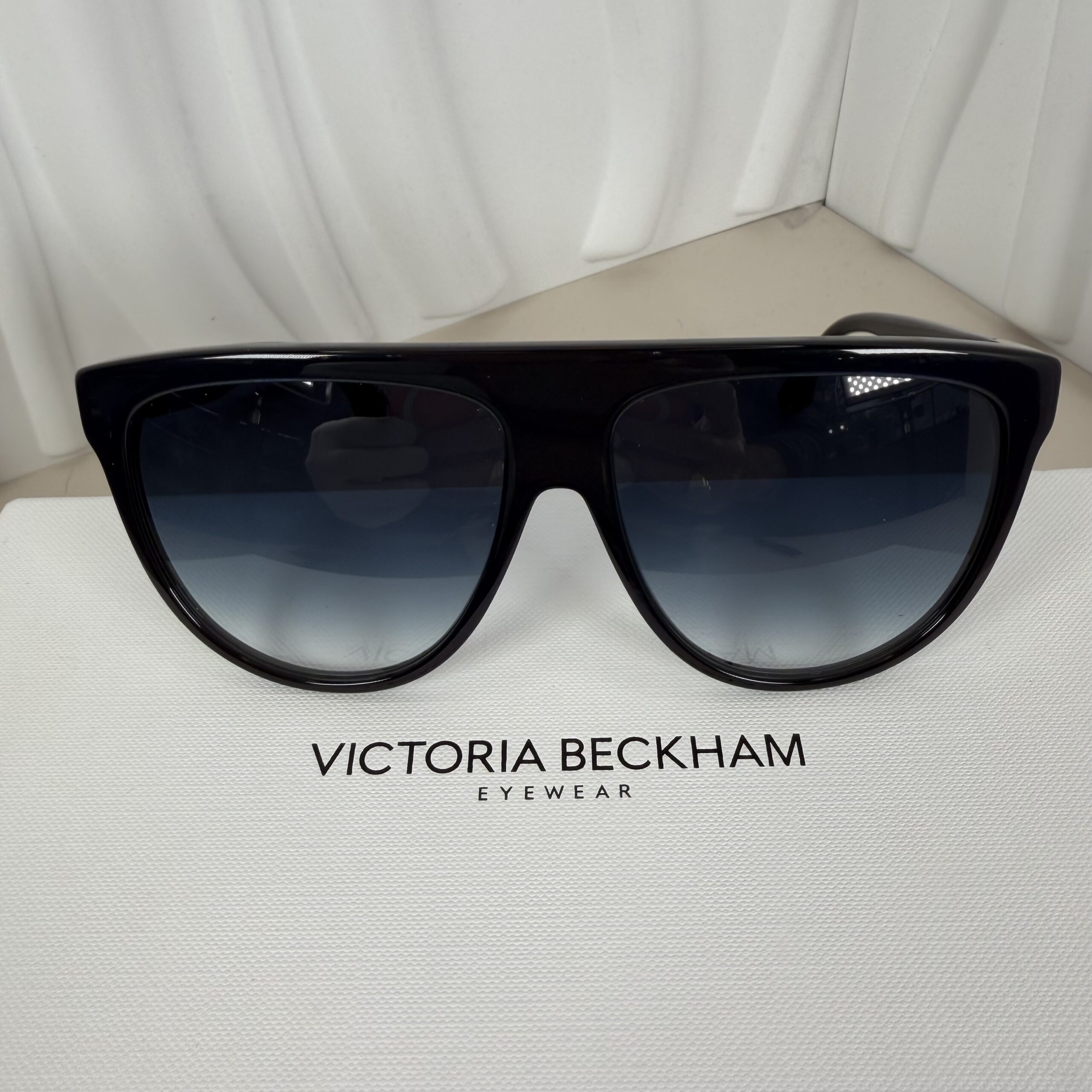 Victoria Beckham VB680S sunglasses