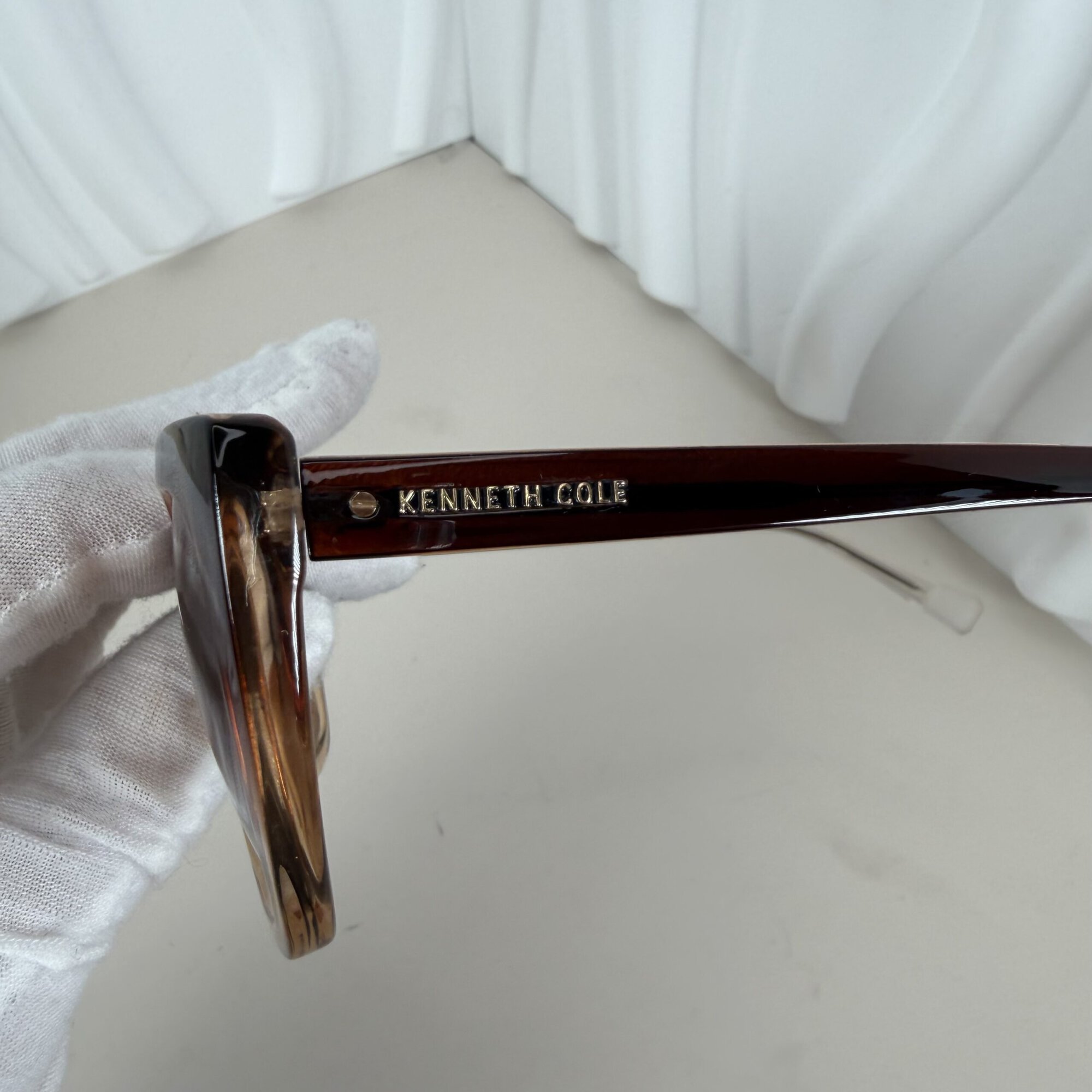 Kenneth Cole New York Women's Ombre Gradient Square Cat-Eye Sunglasses - Image 3