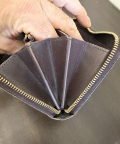 Louis Vuitton Monogram Vernis leather Zippy Wallet in Amarante, additional view 7