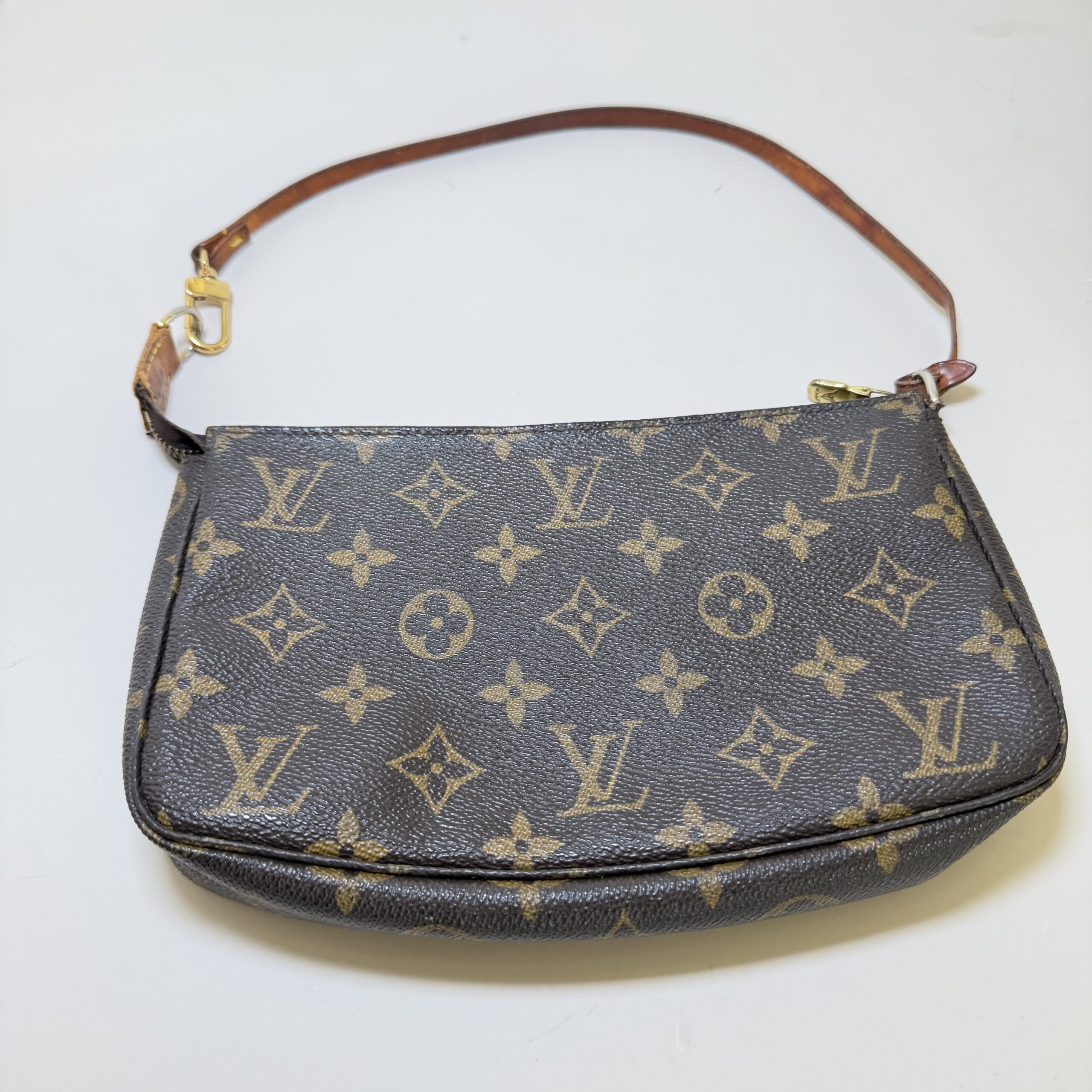 Louis Vuitton Monogram Pochette Accessoires - Image 2