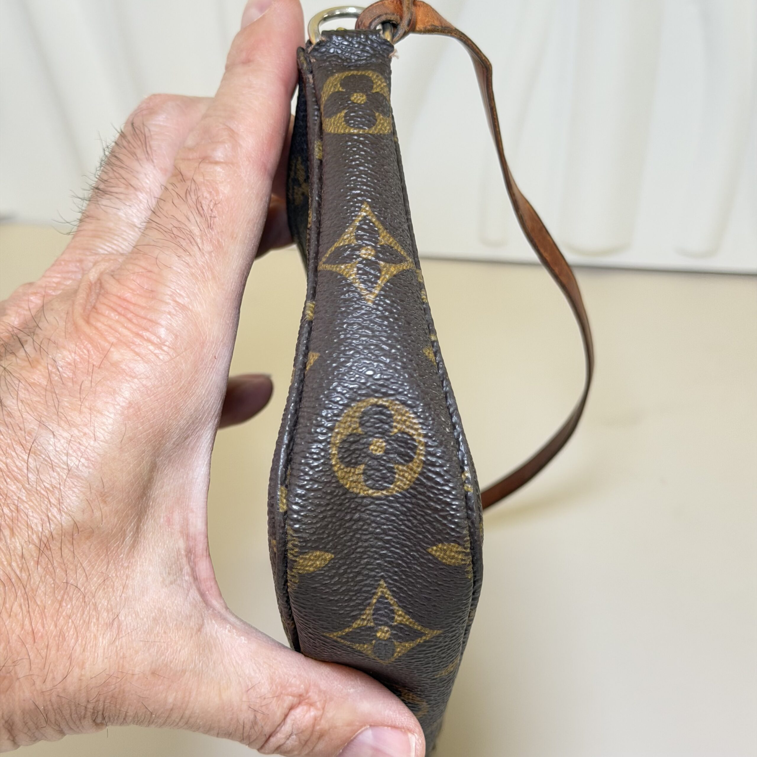 Louis Vuitton Monogram Pochette Accessoires - Image 3
