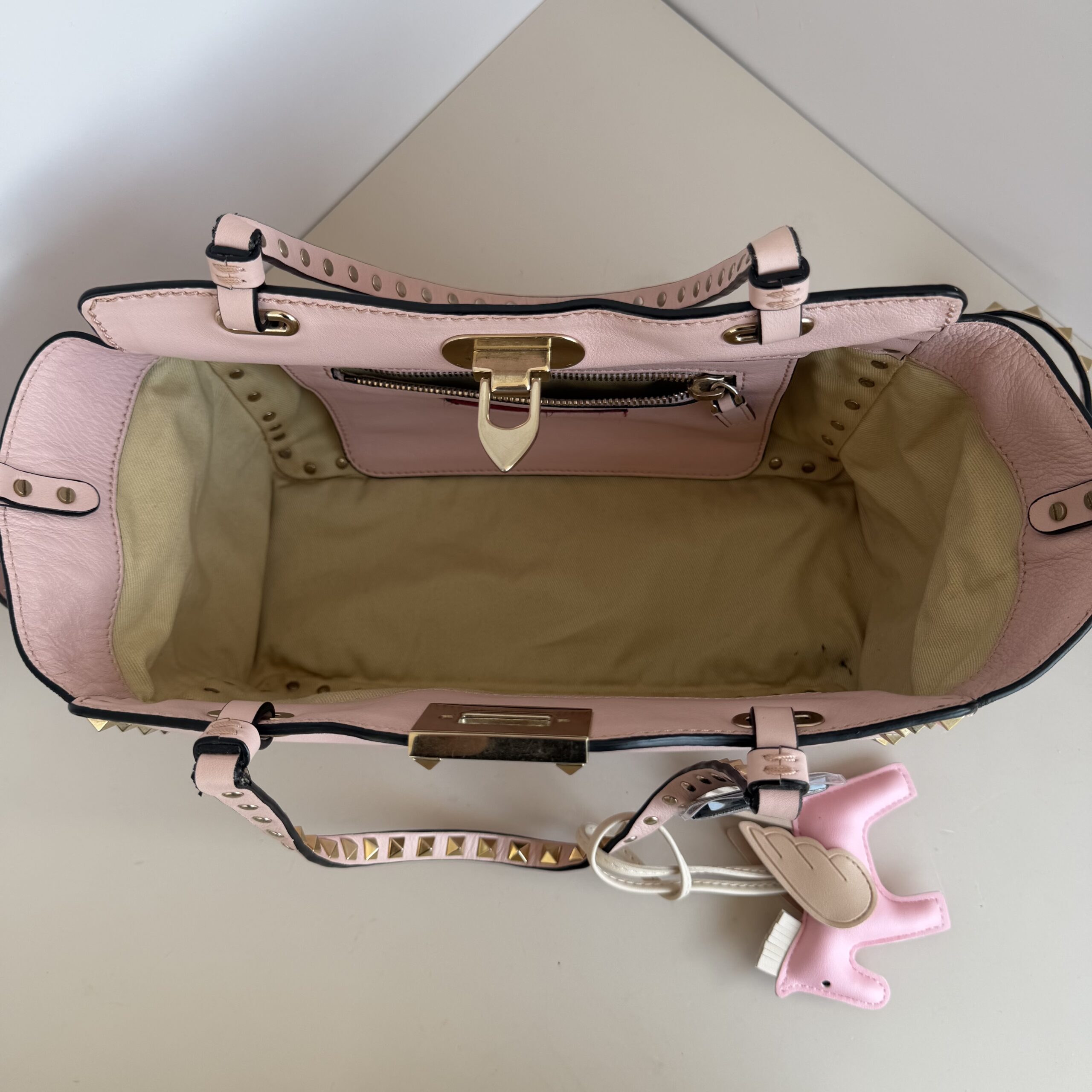 Valentino Garavani Rockstud Small Double-Handle Trapeze Tote Bag – Blush Pink Leather - Image 9