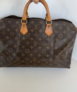 Pre-Owned Authentic Louis Vuitton Monogram Speedy 40 Handbag