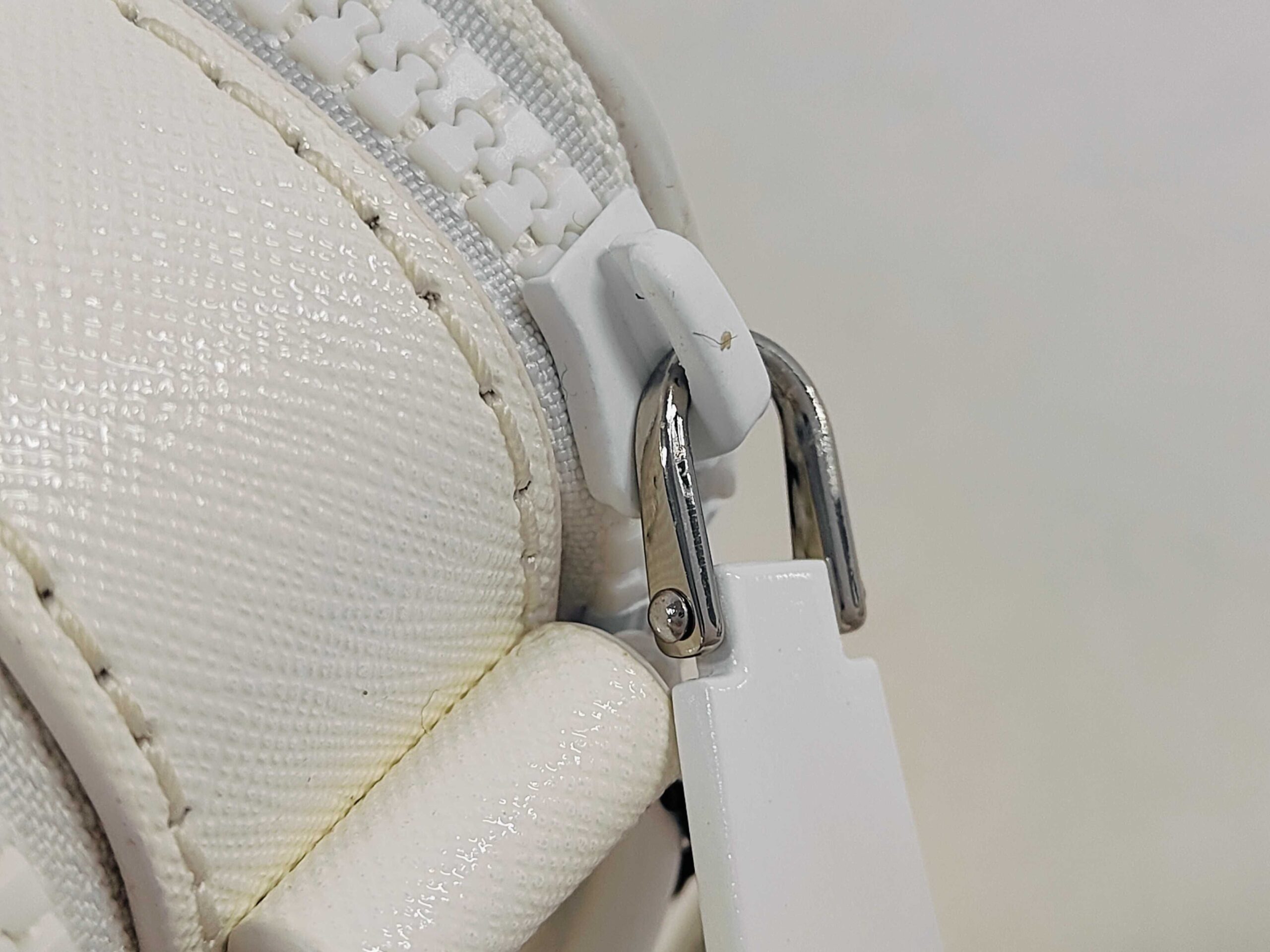Marc Jacobs The Snapshot DTM Crossbody Camera Bag – Tonal White (NWOT) - Image 6