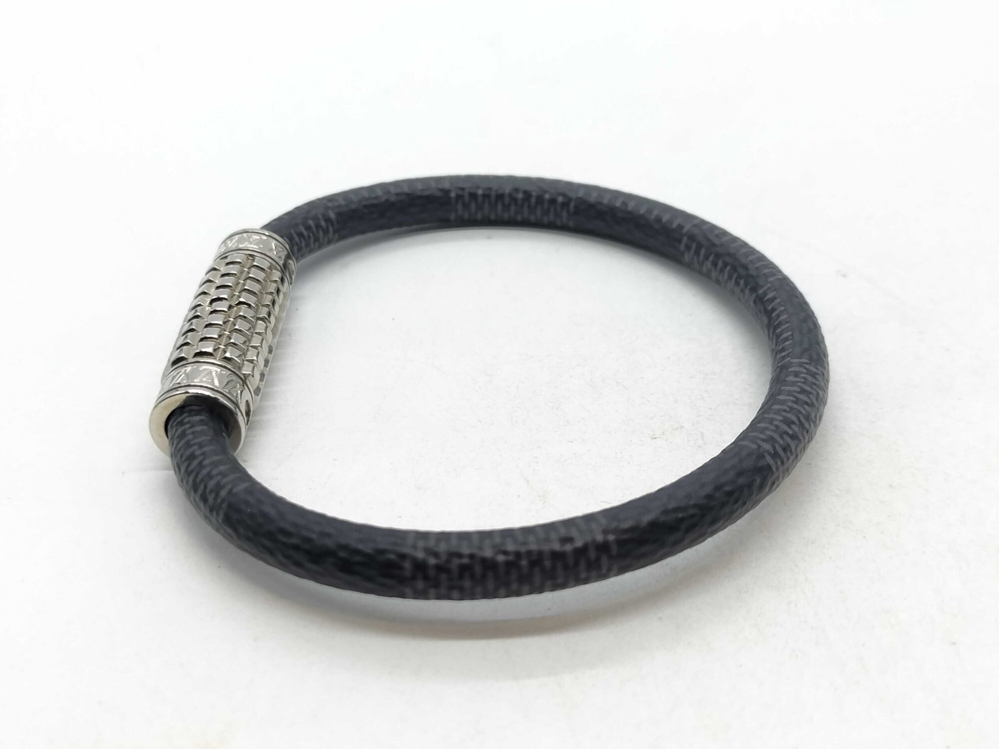 Louis Vuitton Damier Graphite Digit Bracelet Silver-Tone Magnetic Clasp Size M/L image 4