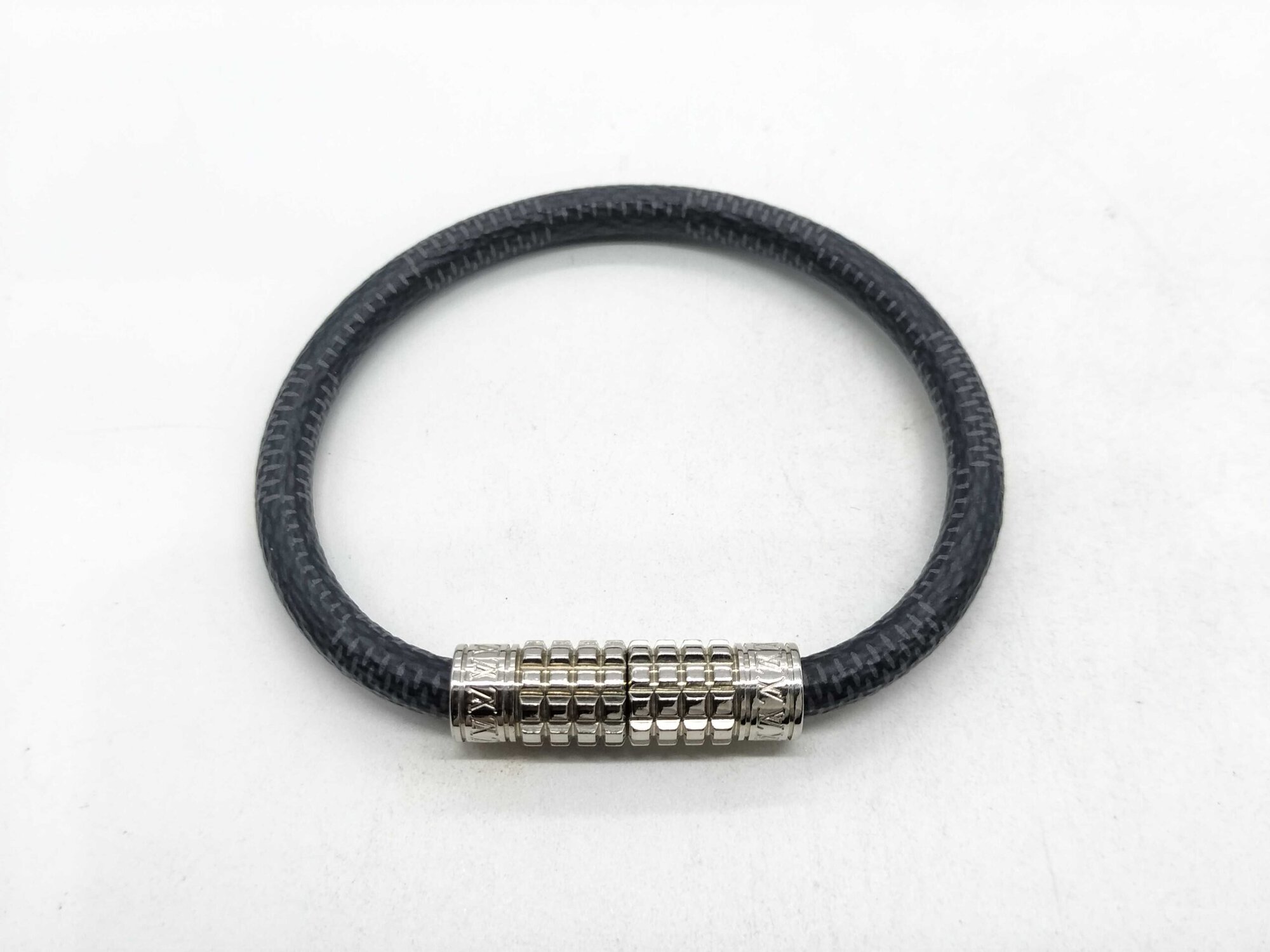 Louis Vuitton Damier Graphite Digit Bracelet Silver-Tone Magnetic Clasp Size M/L image 2
