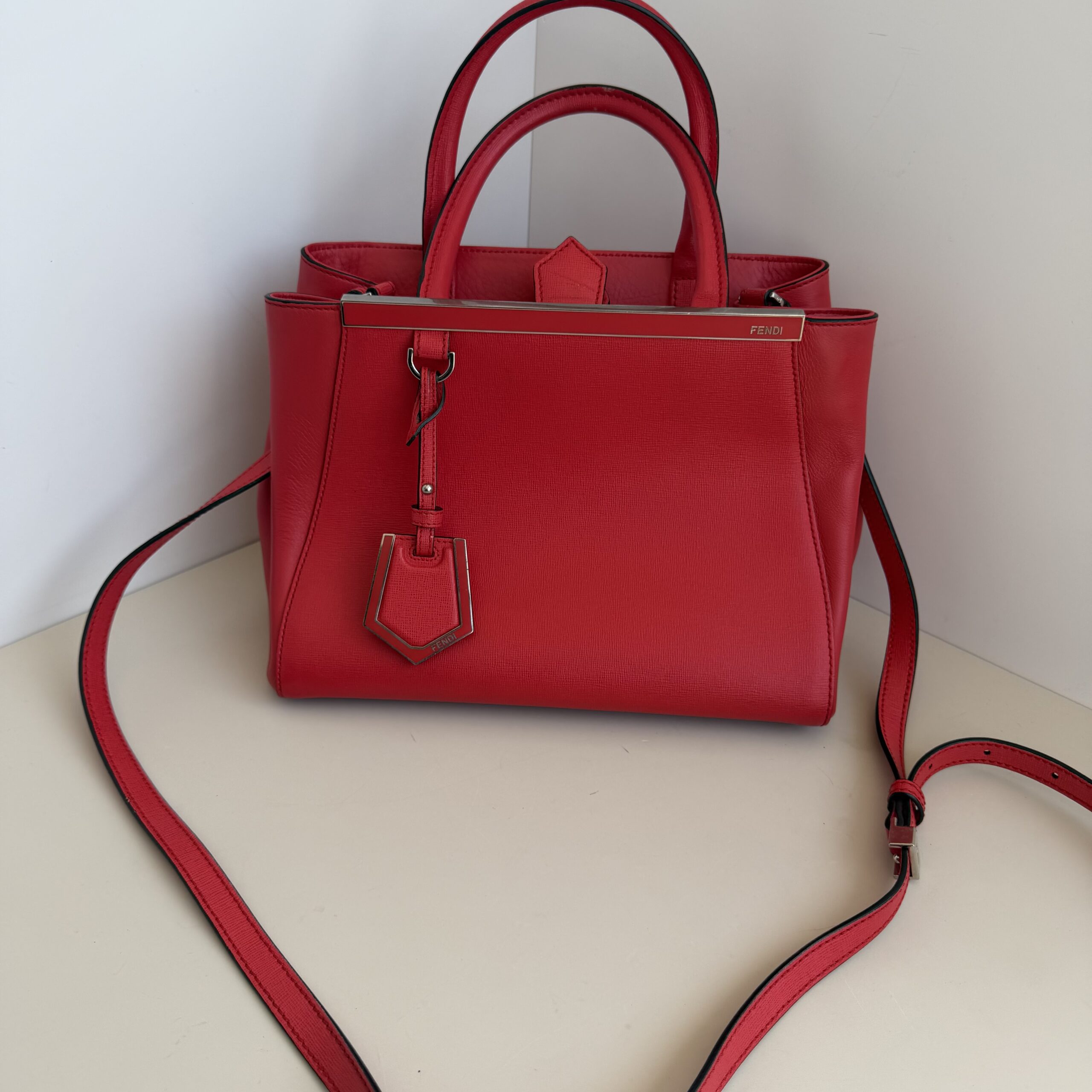Pre-Owned Authentic Fendi Petite 2Jours Leather Tote Bag – Rosso Red