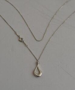 Pre-Owned Authentic Tiffany & Co. Elsa Peretti Open Teardrop Pendant Necklace