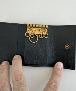 Gucci Animalier Bee 6-Ring Key Case in black pebbled calfskin leather - Image 4