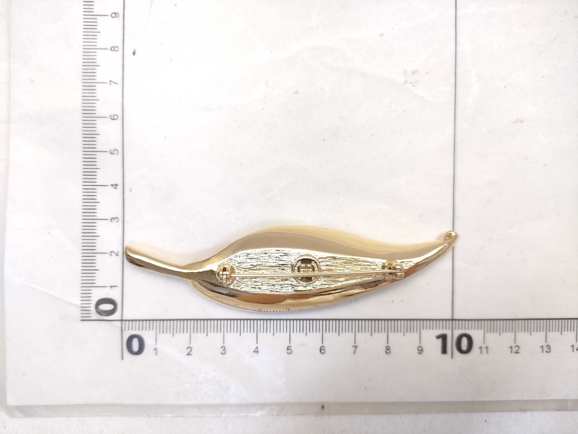 Givenchy Polished Gold-Tone Fluid Leaf Brooch image 6