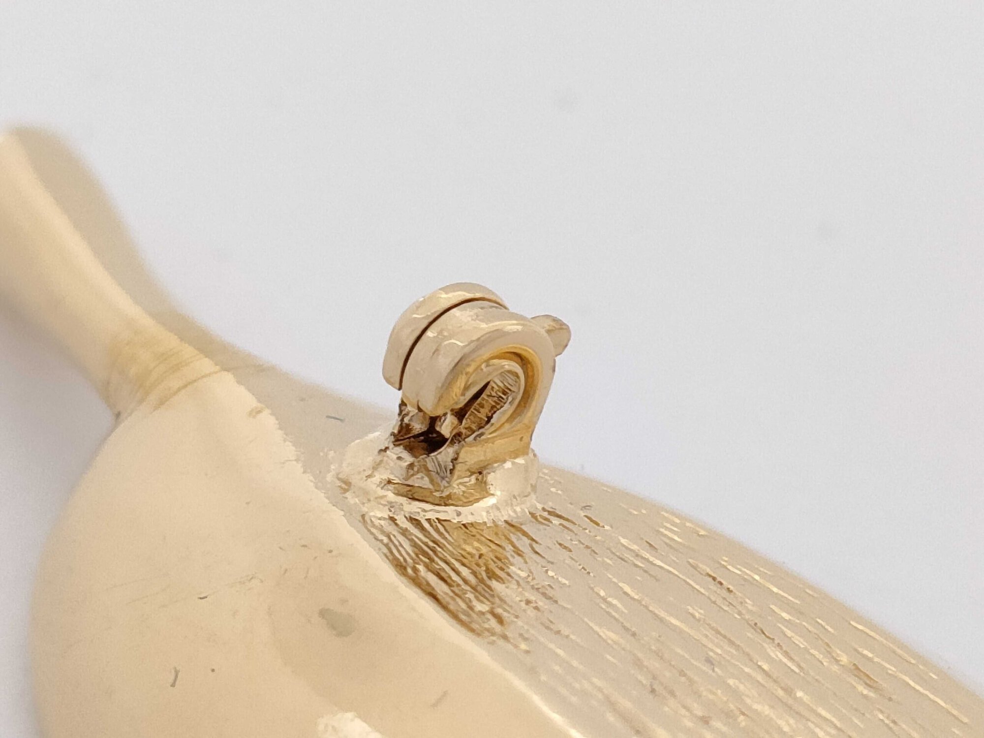 Givenchy Polished Gold-Tone Fluid Leaf Brooch image 5