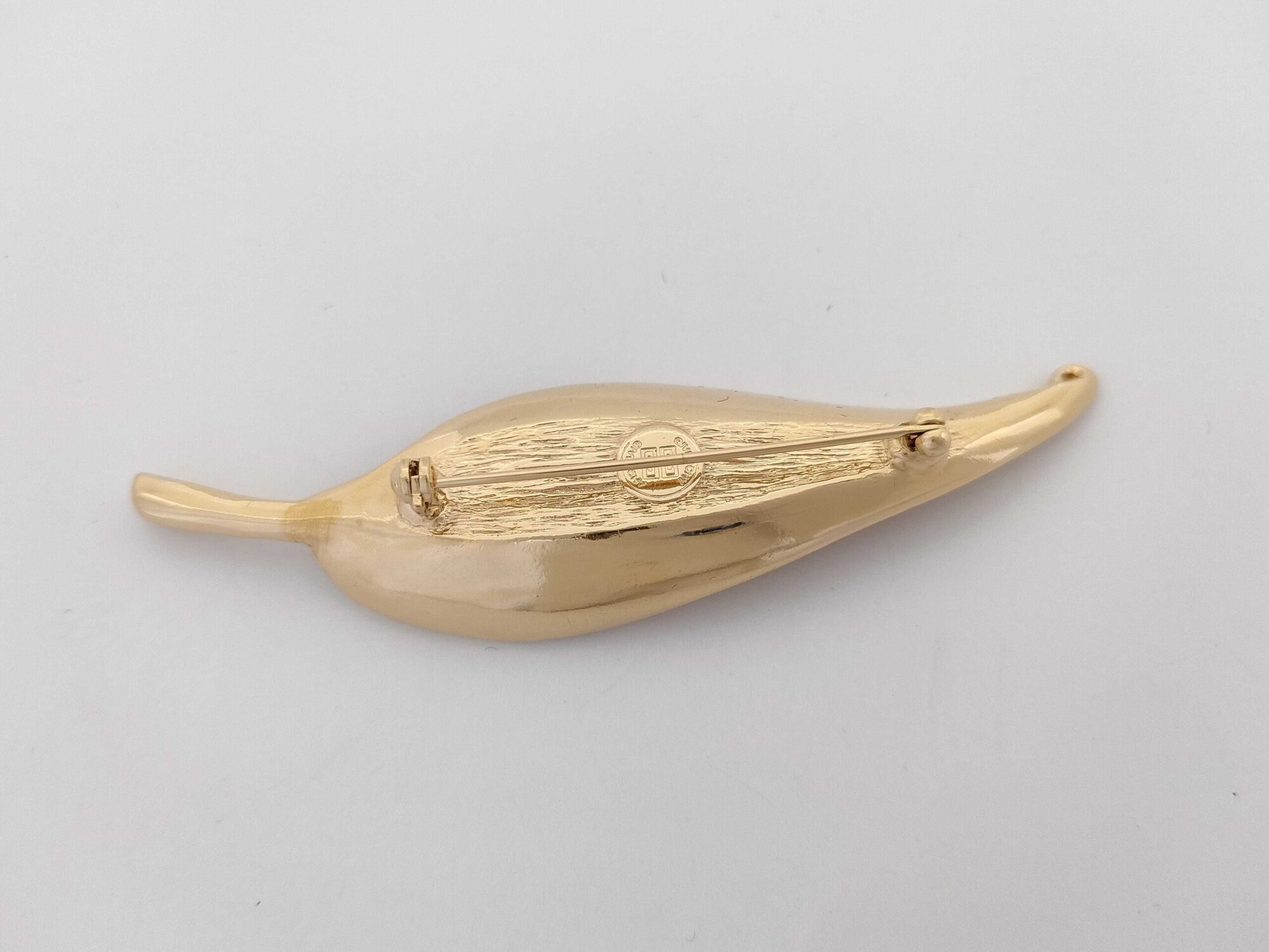 Givenchy Polished Gold-Tone Fluid Leaf Brooch image 2