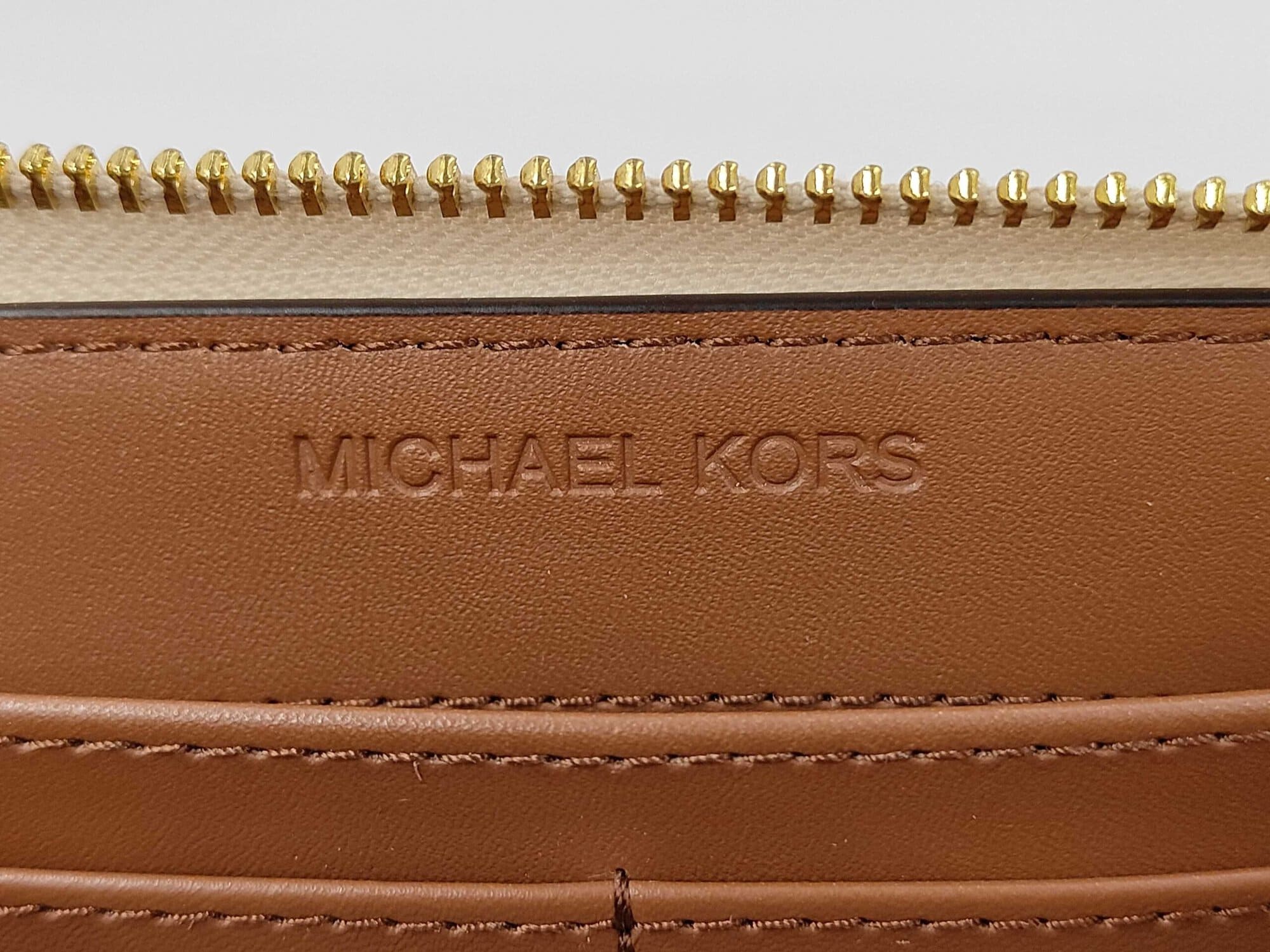 Michael Kors Jet Set Travel Large Logo Wallet image 6