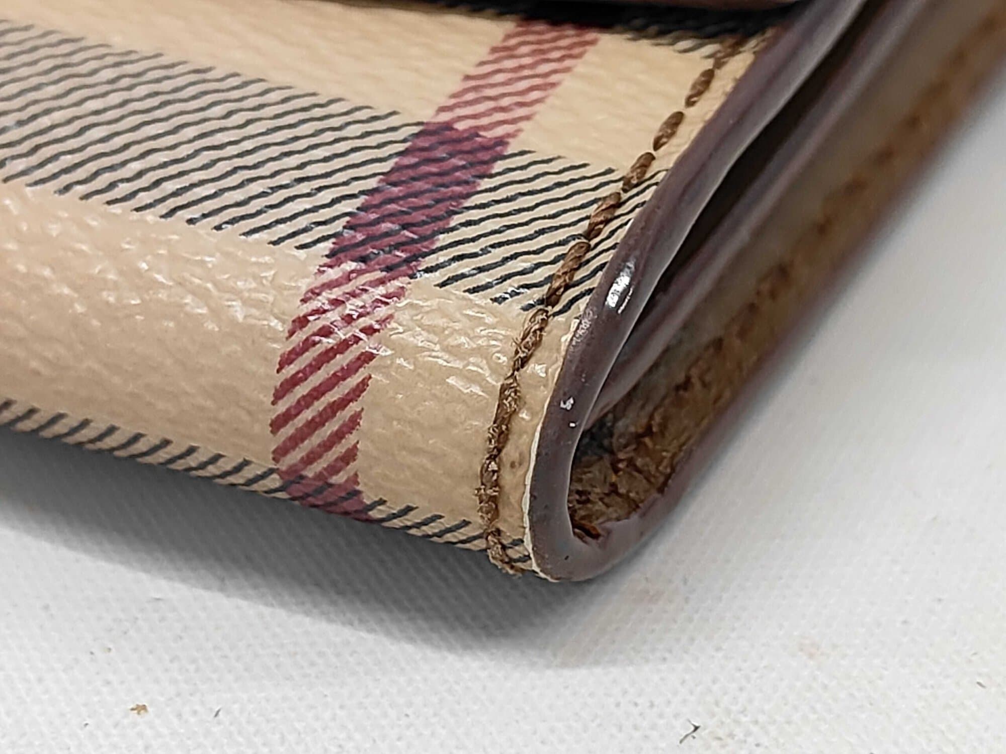Burberry House Check Grained Leather Porter Continental Wallet - Image 3
