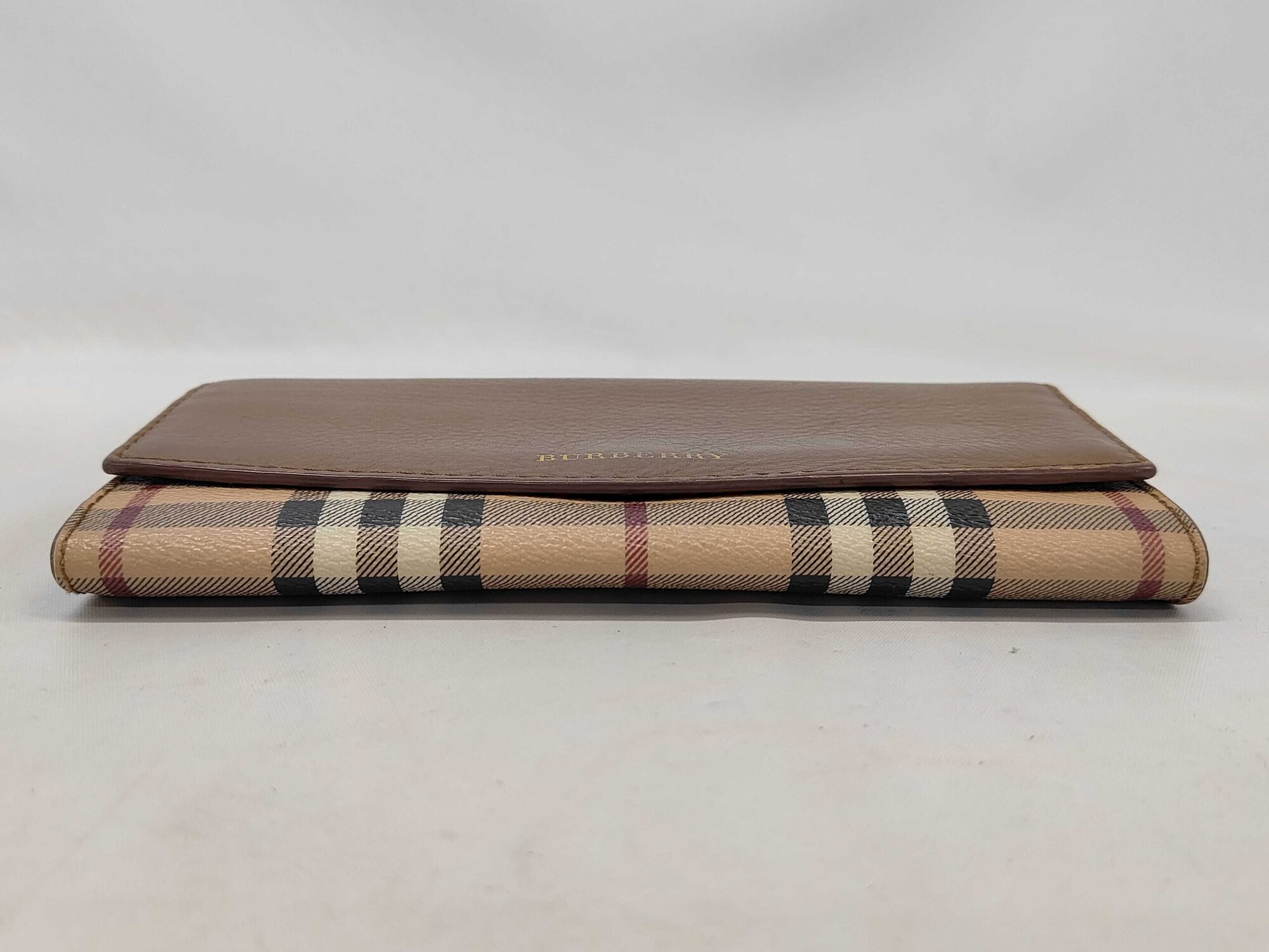 Burberry House Check Grained Leather Porter Continental Wallet - Image 7
