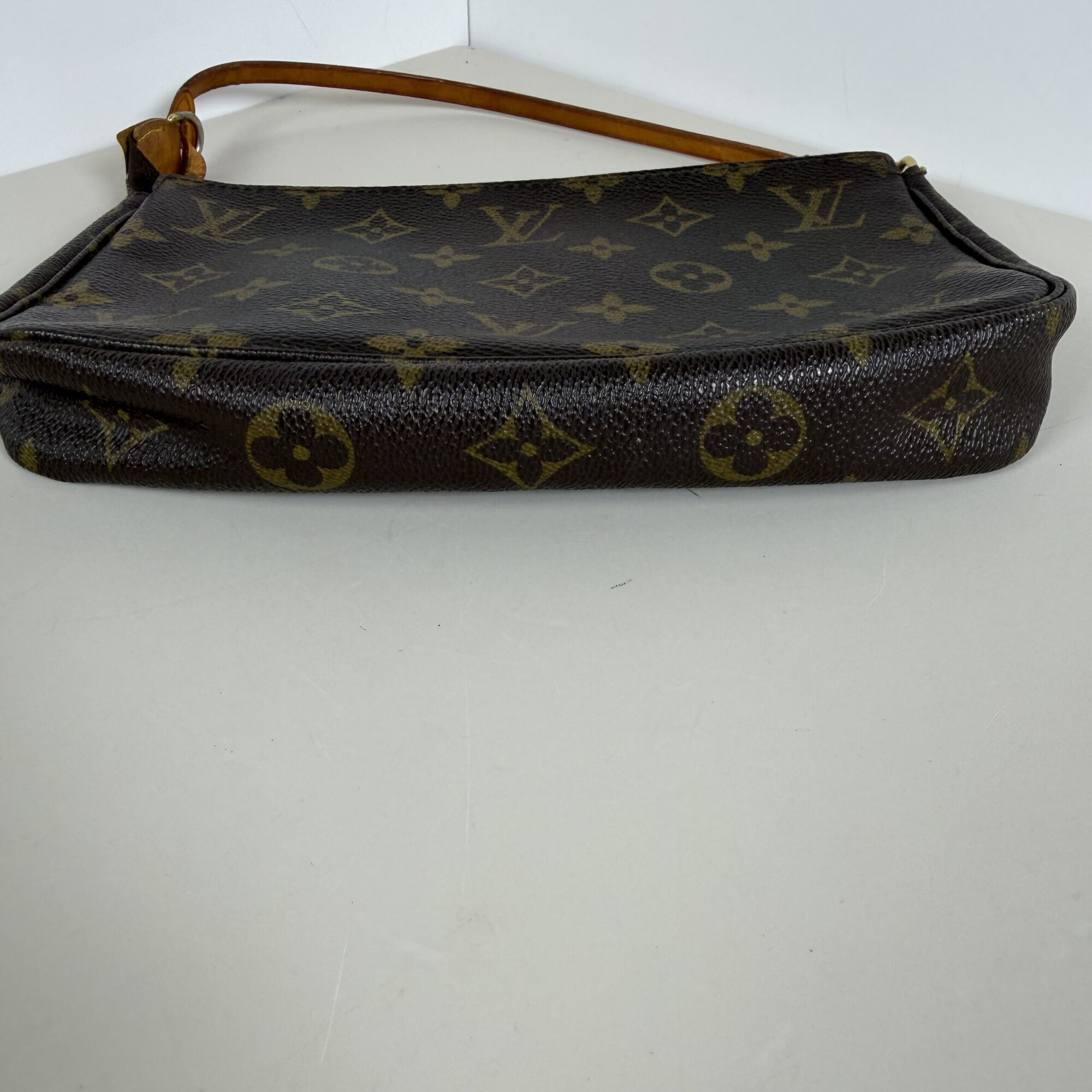 Louis Vuitton Monogram Pochette Accessoires Shoulder Bag image 3