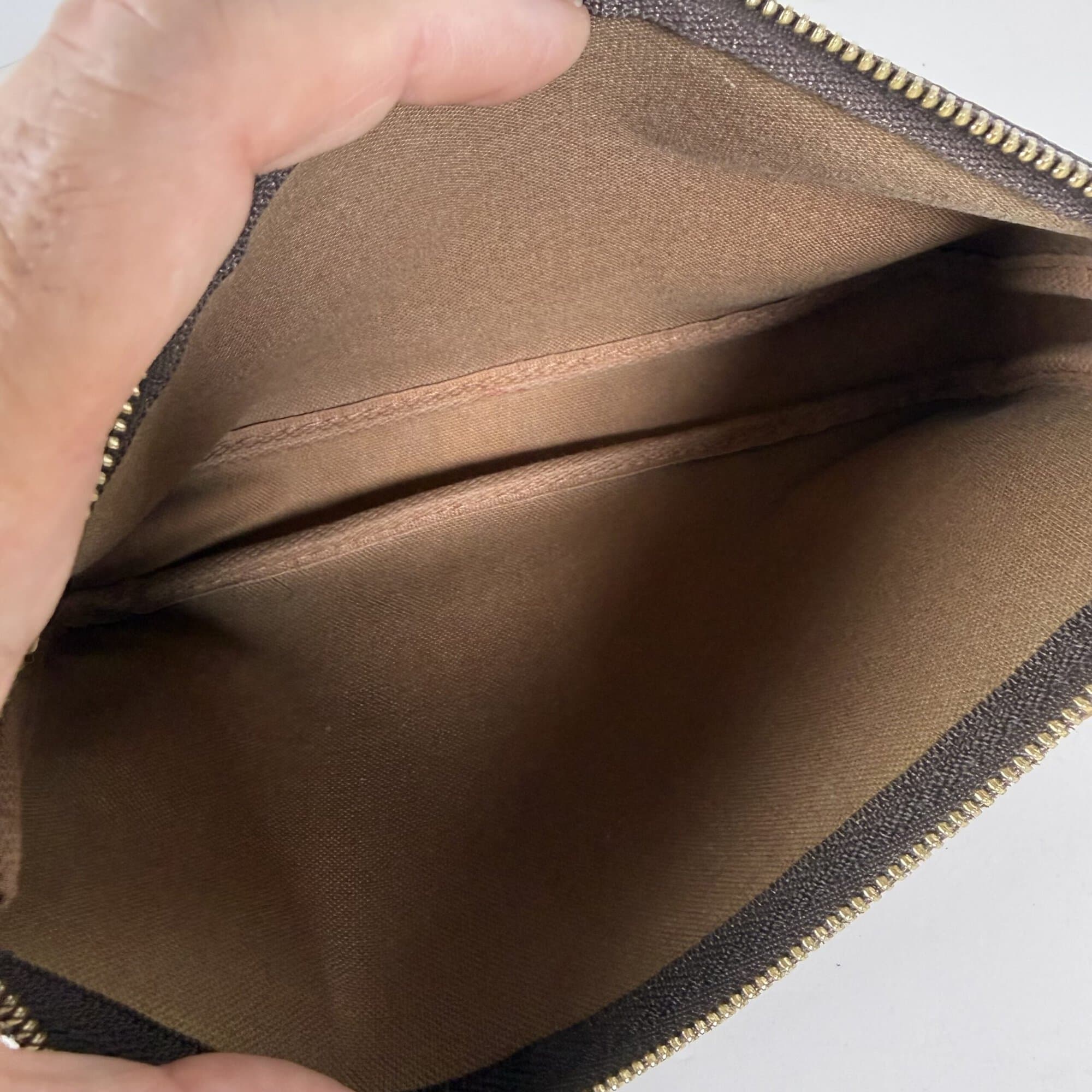 Louis Vuitton Monogram Pochette Accessoires Shoulder Bag image 9