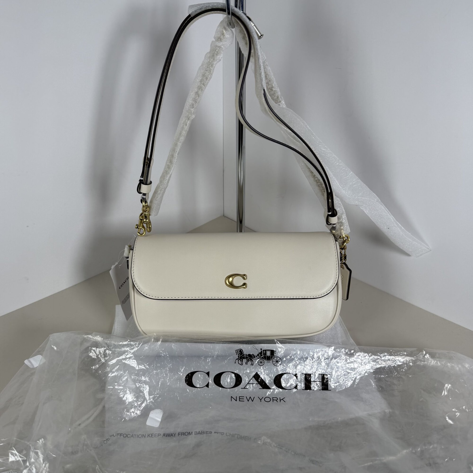 Coach Cary Shoulder Bag in Chalk White