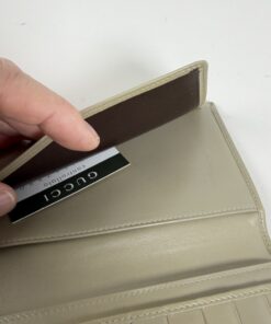 Gucci Smooth Calfskin Continental Latch Wallet - Image 5