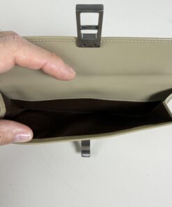 Gucci Smooth Calfskin Continental Latch Wallet - Image 6
