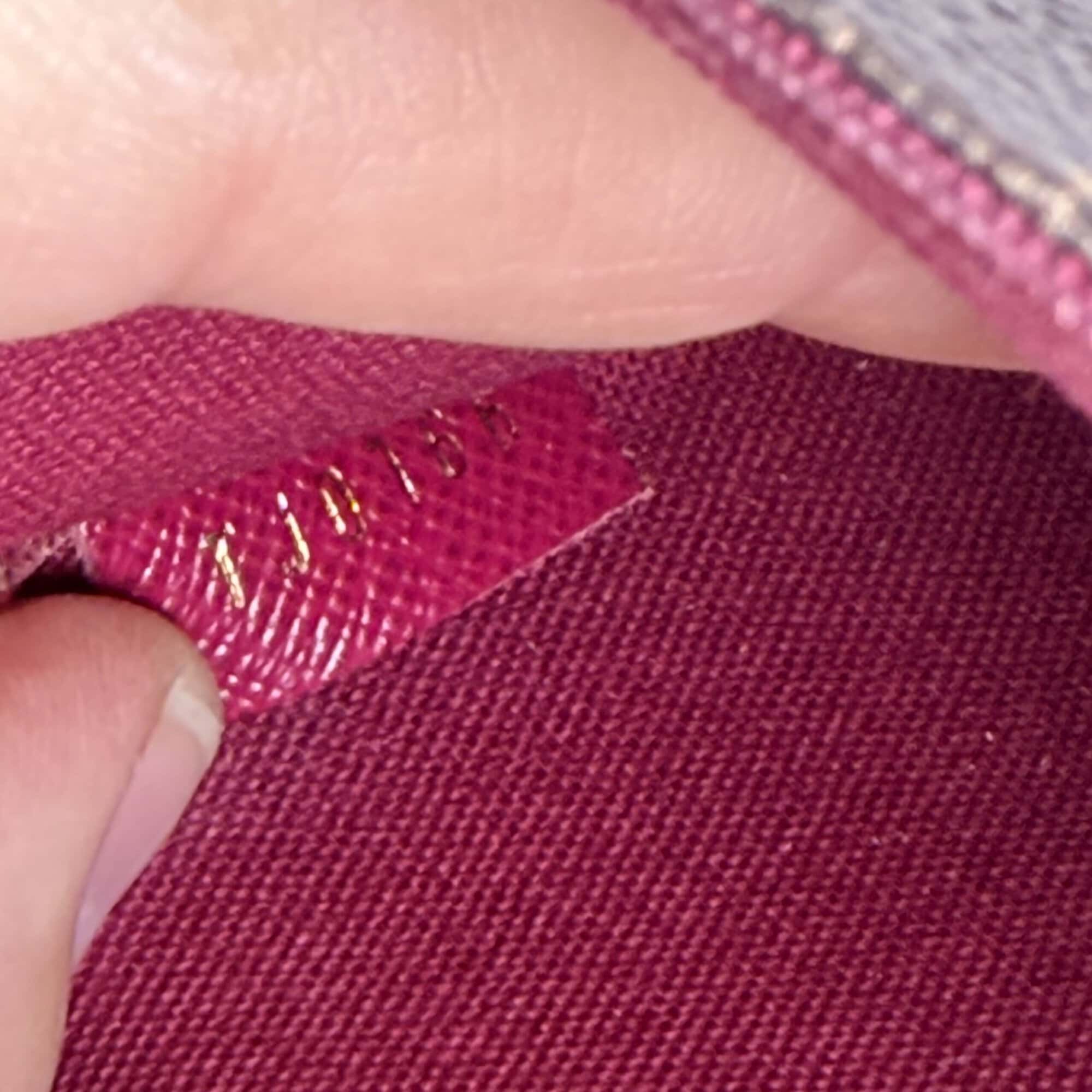 Louis Vuitton Monogram Canvas Pochette Félicie Crossbody Bag - Image 11